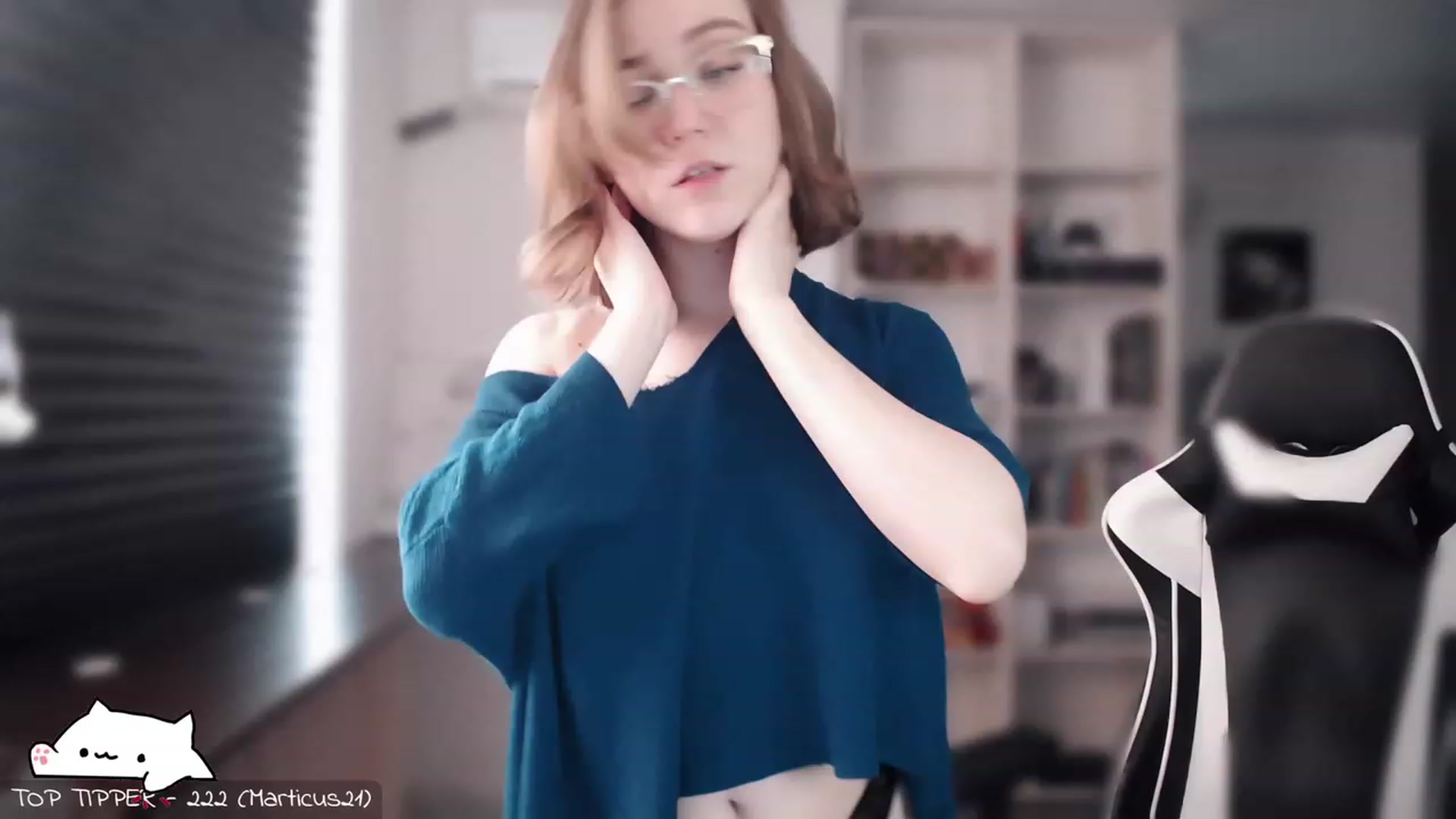 Gallery image thumbnail from Meowlexx's myfreecams stream on, 04/03/2023, 06:50 image 4 of 20