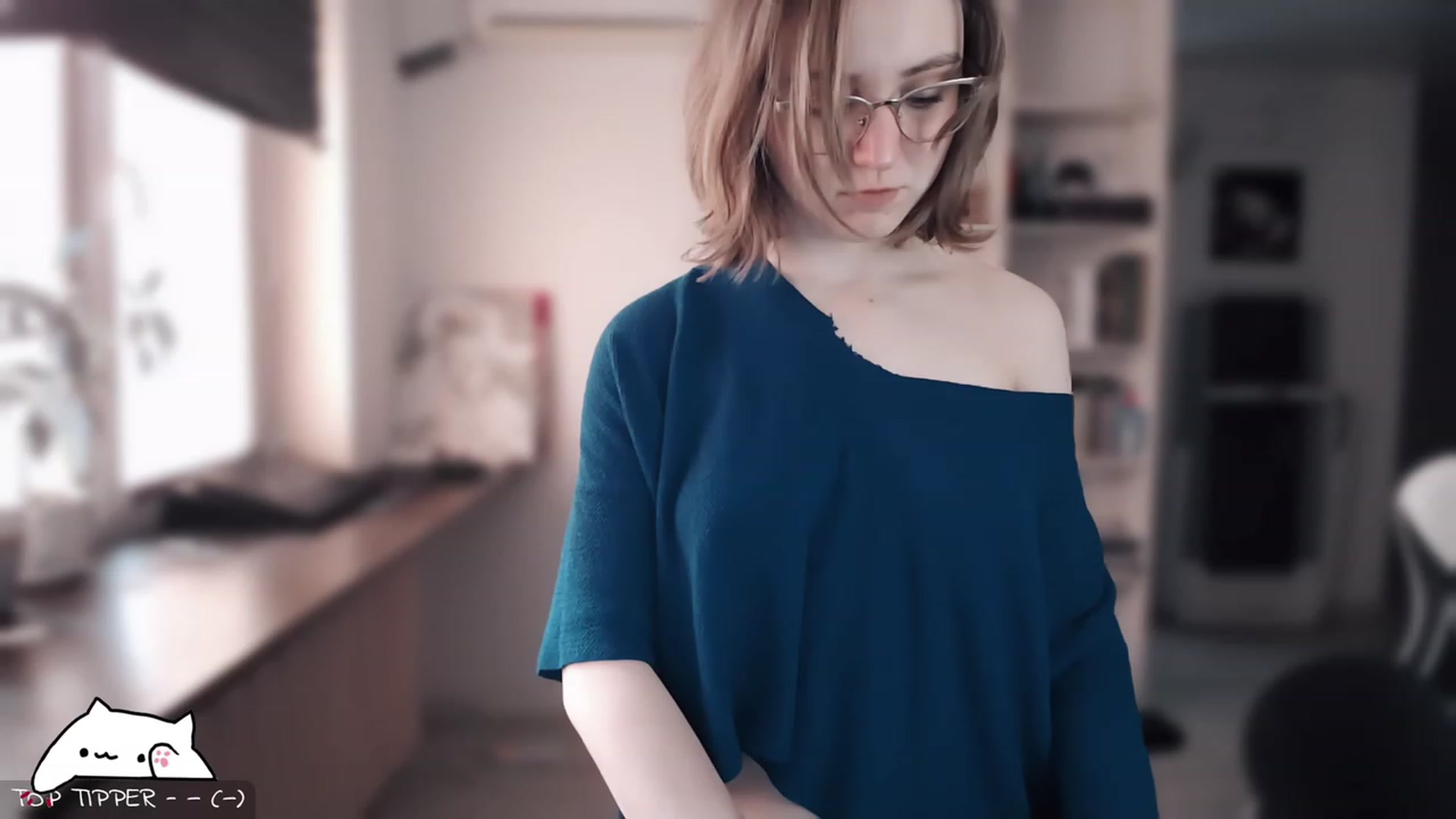 Gallery image thumbnail from Meowlexx's myfreecams stream on, 04/12/2023, 06:12 image 4 of 20