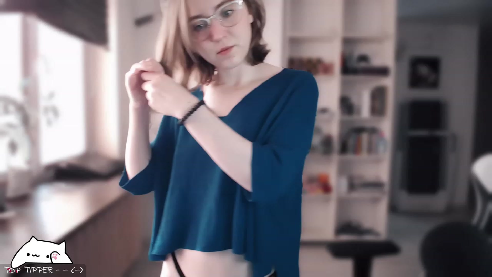 Gallery image thumbnail from Meowlexx's myfreecams stream on, 04/12/2023, 06:12 image 11 of 20
