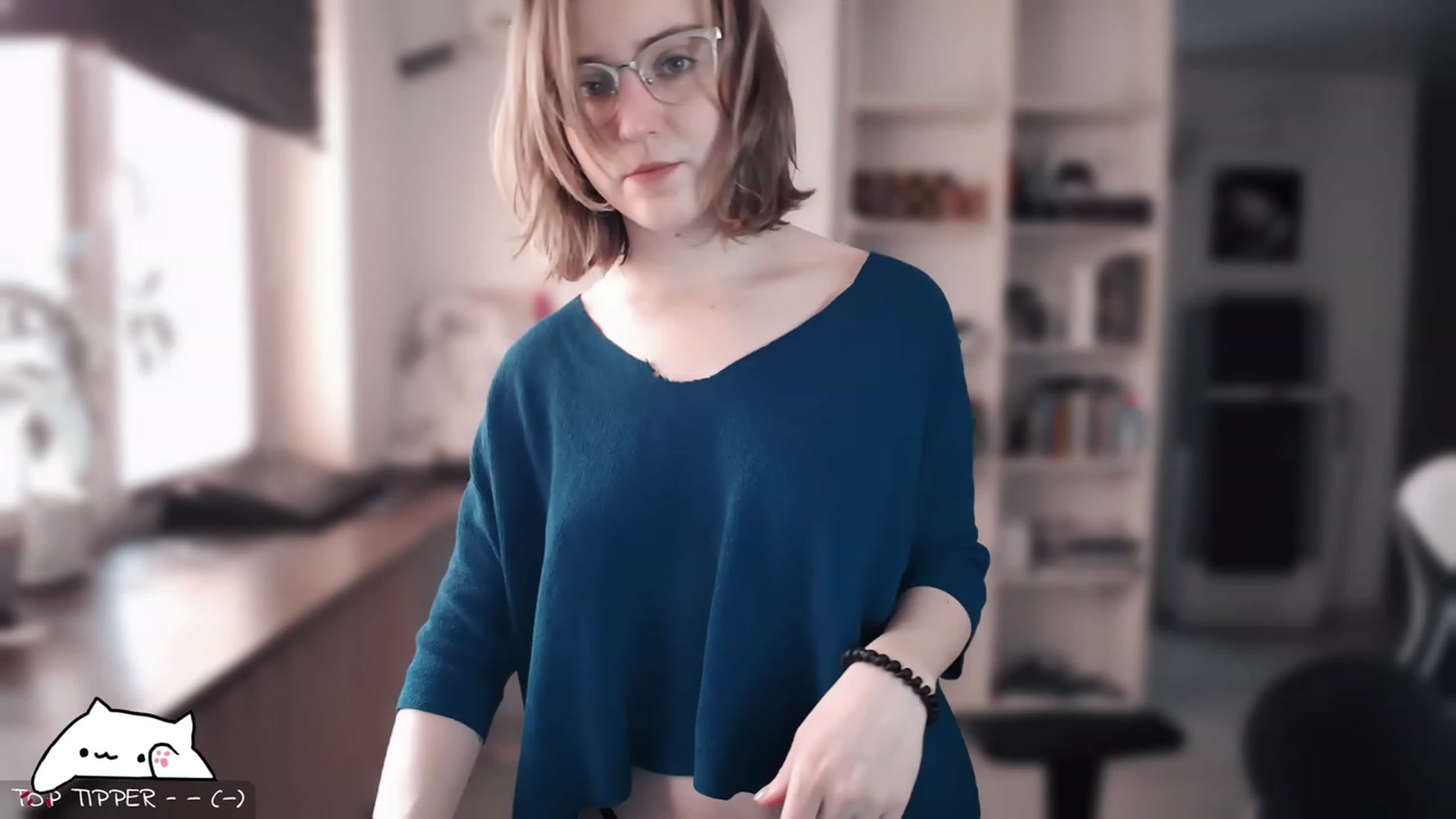 Gallery image thumbnail from Meowlexx's myfreecams stream on, 04/12/2023, 06:12 image 17 of 20