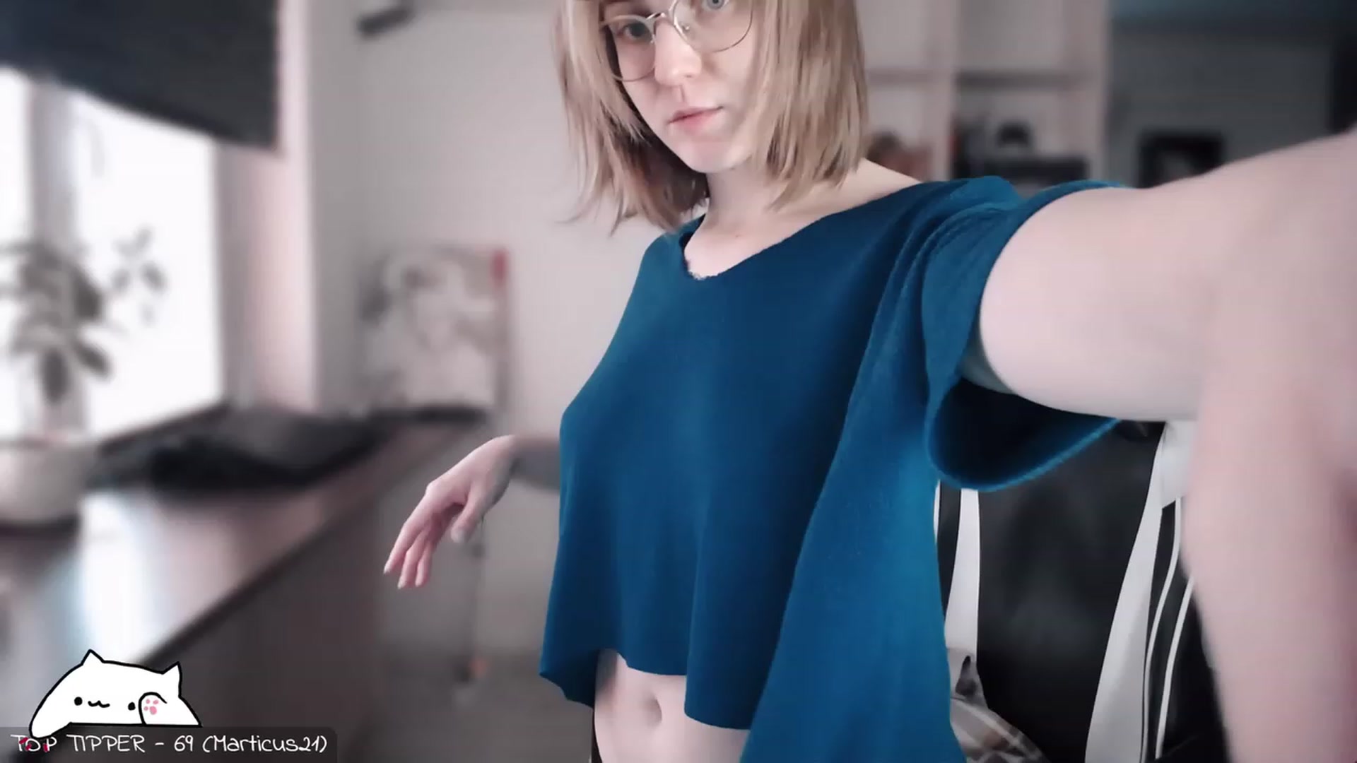Gallery image thumbnail from Meowlexx's myfreecams stream on, 04/21/2023, 07:11 image 20 of 20