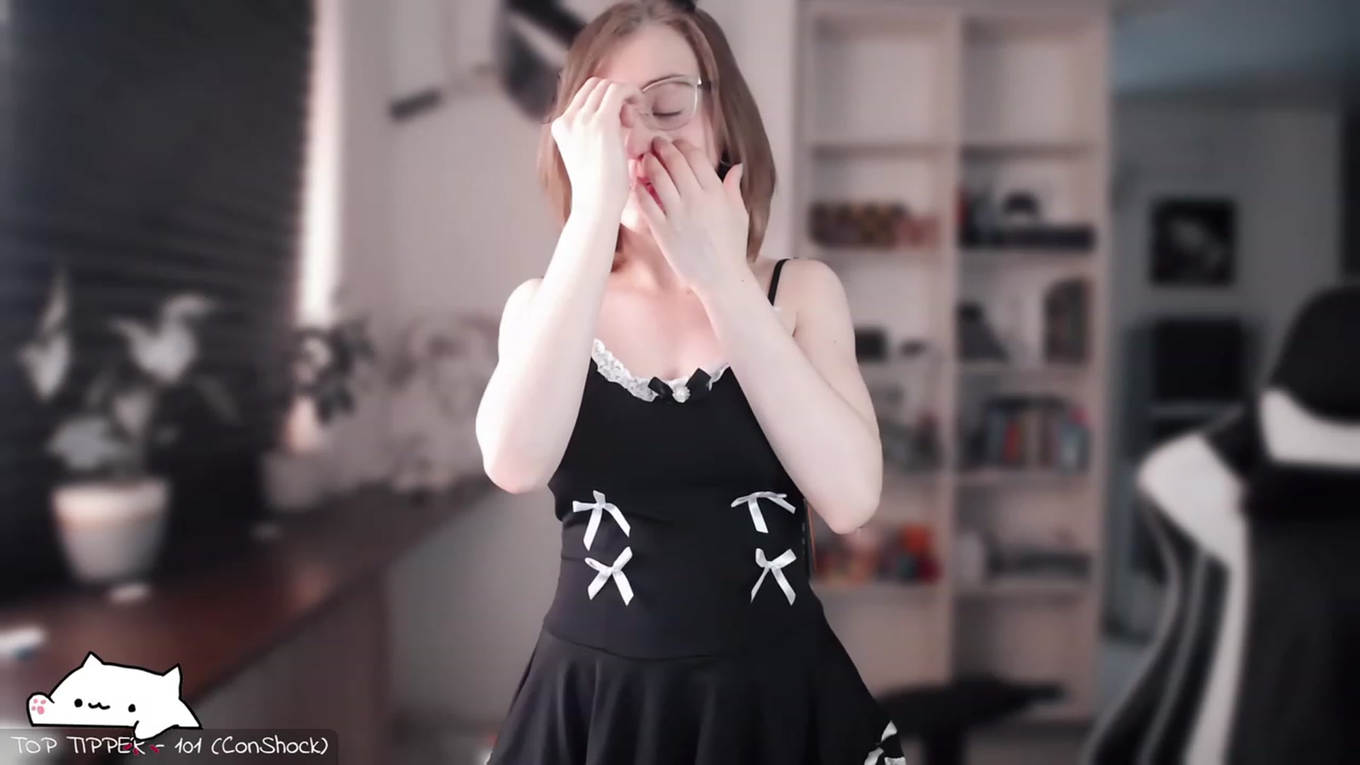 Gallery image thumbnail from Meowlexx's myfreecams stream on, 04/29/2023, 06:55 image 15 of 20