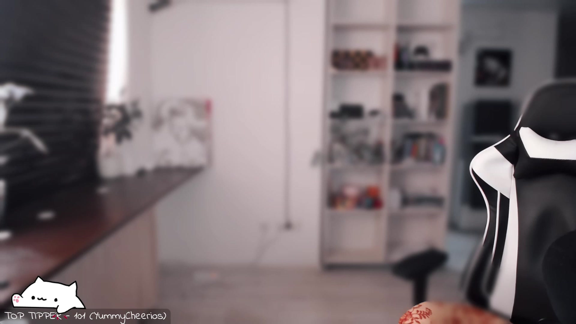 Gallery image thumbnail from Meowlexx's myfreecams stream on, 04/30/2023, 06:08 image 18 of 20