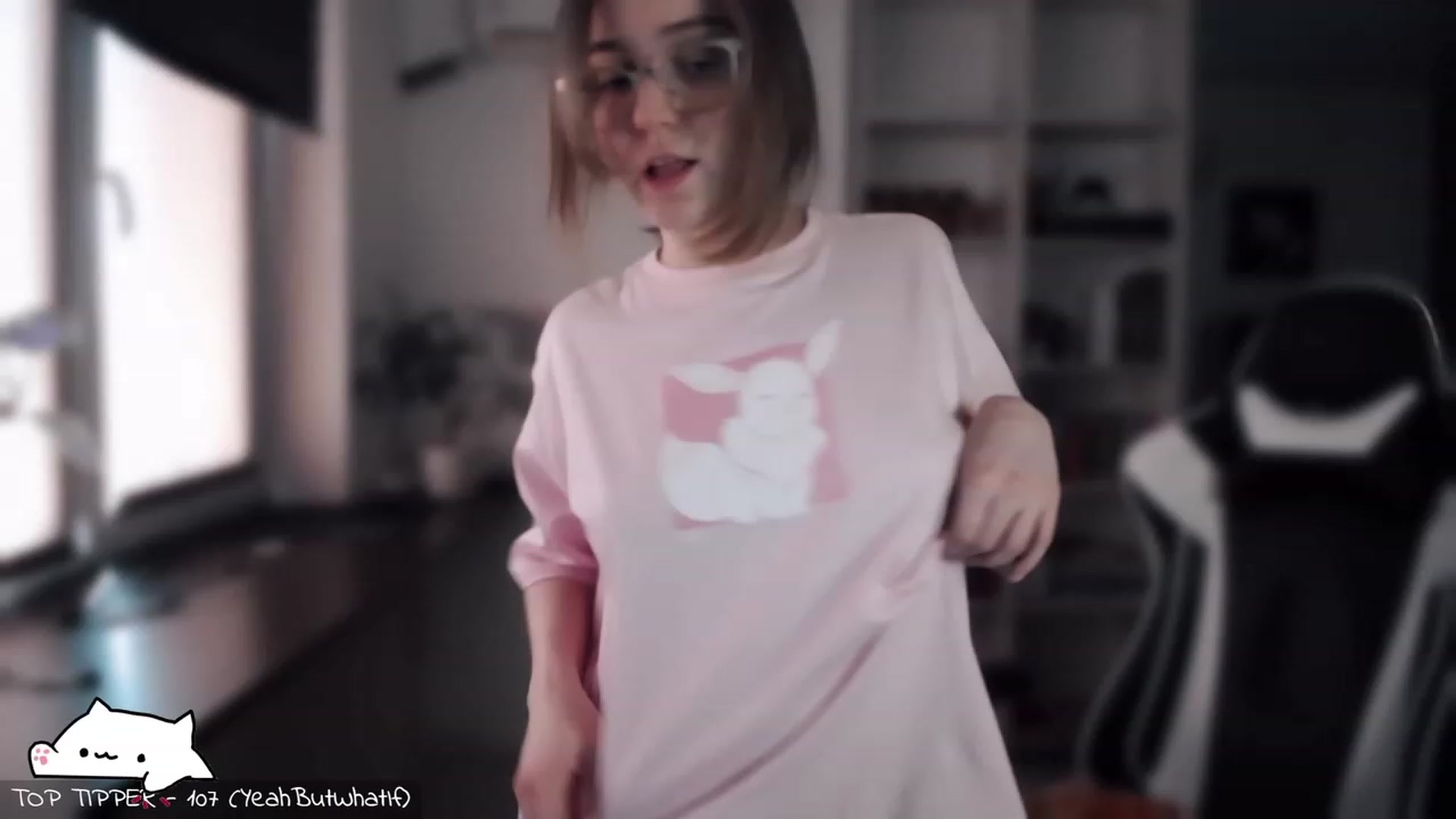 Gallery image thumbnail from Meowlexx's myfreecams stream on, 05/20/2023, 08:11 image 14 of 20