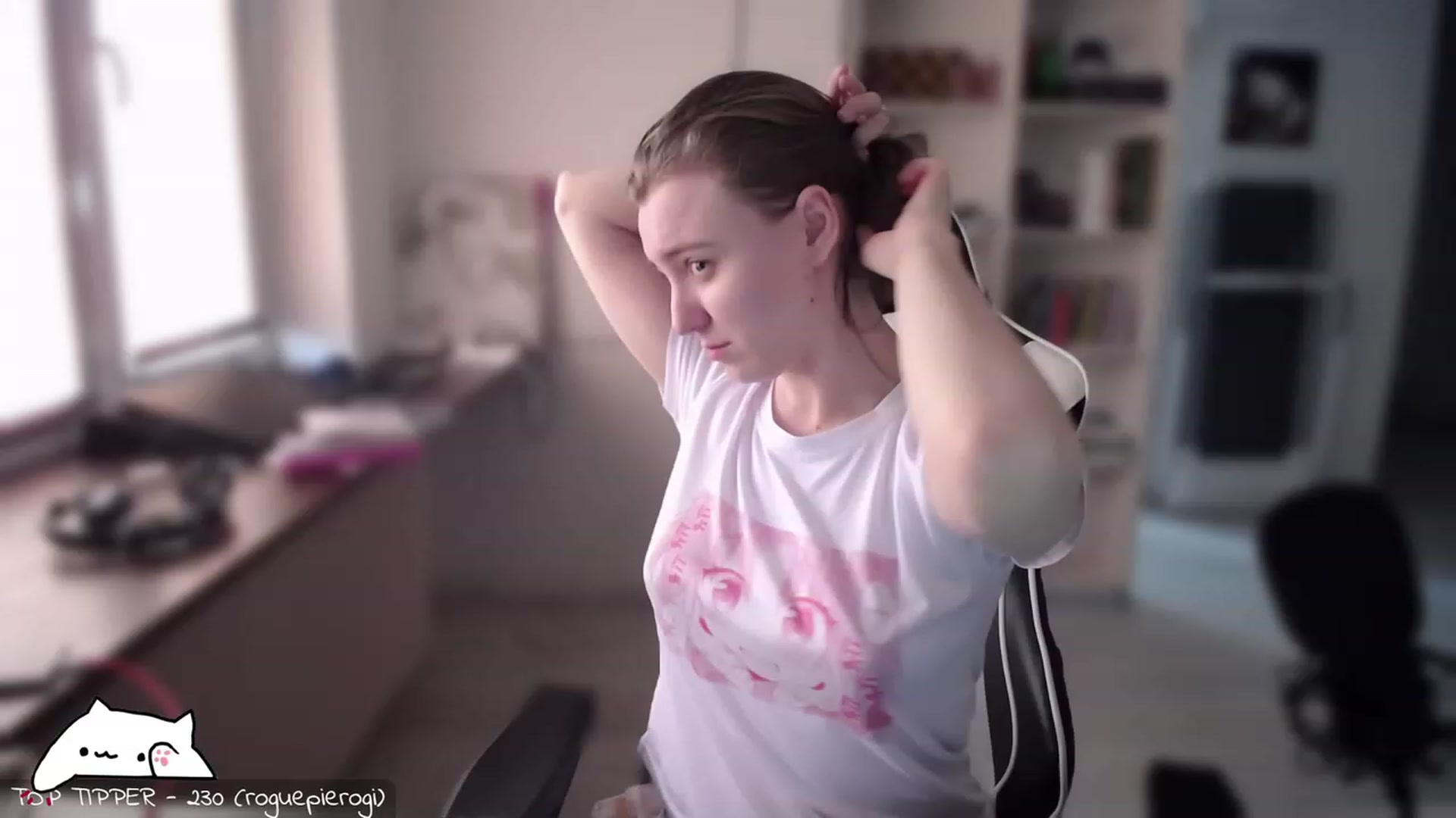 Gallery image thumbnail from Meowlexx's myfreecams stream on, 06/17/2023, 07:07 image 13 of 20