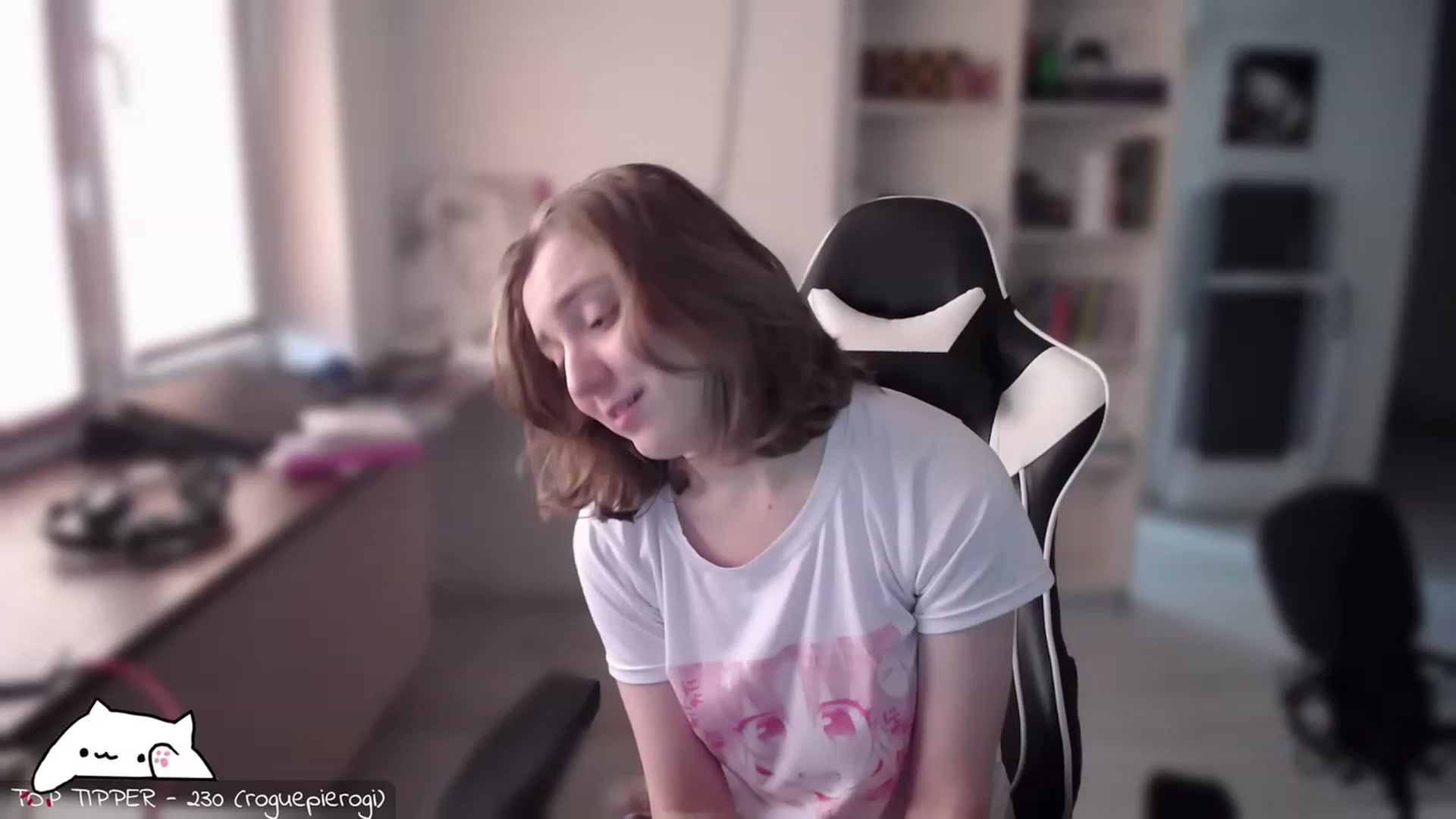 Gallery image thumbnail from Meowlexx's myfreecams stream on, 06/17/2023, 07:07 image 14 of 20