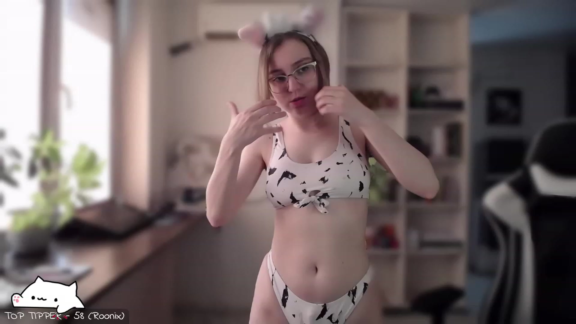 Gallery image thumbnail from Meowlexx's myfreecams stream on, 07/05/2023, 05:57 image 12 of 20