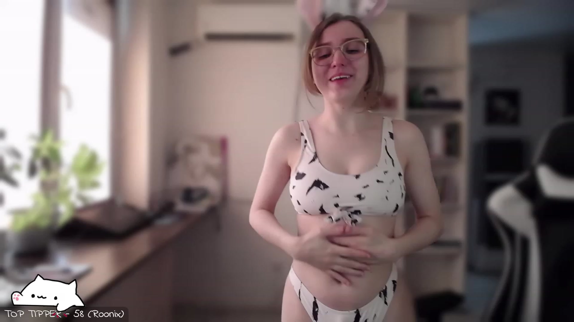 Gallery image thumbnail from Meowlexx's myfreecams stream on, 07/05/2023, 05:57 image 3 of 20