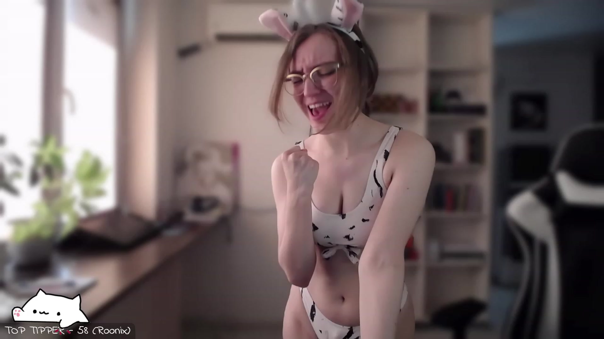 Gallery image thumbnail from Meowlexx's myfreecams stream on, 07/05/2023, 05:57 image 17 of 20