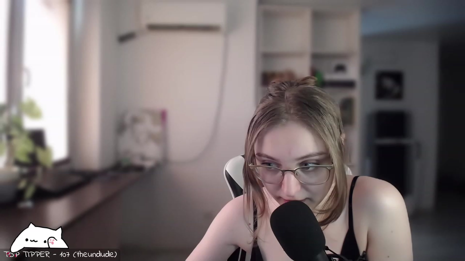 Gallery image thumbnail from Meowlexx's myfreecams stream on, 08/10/2023, 08:30 image 1 of 20