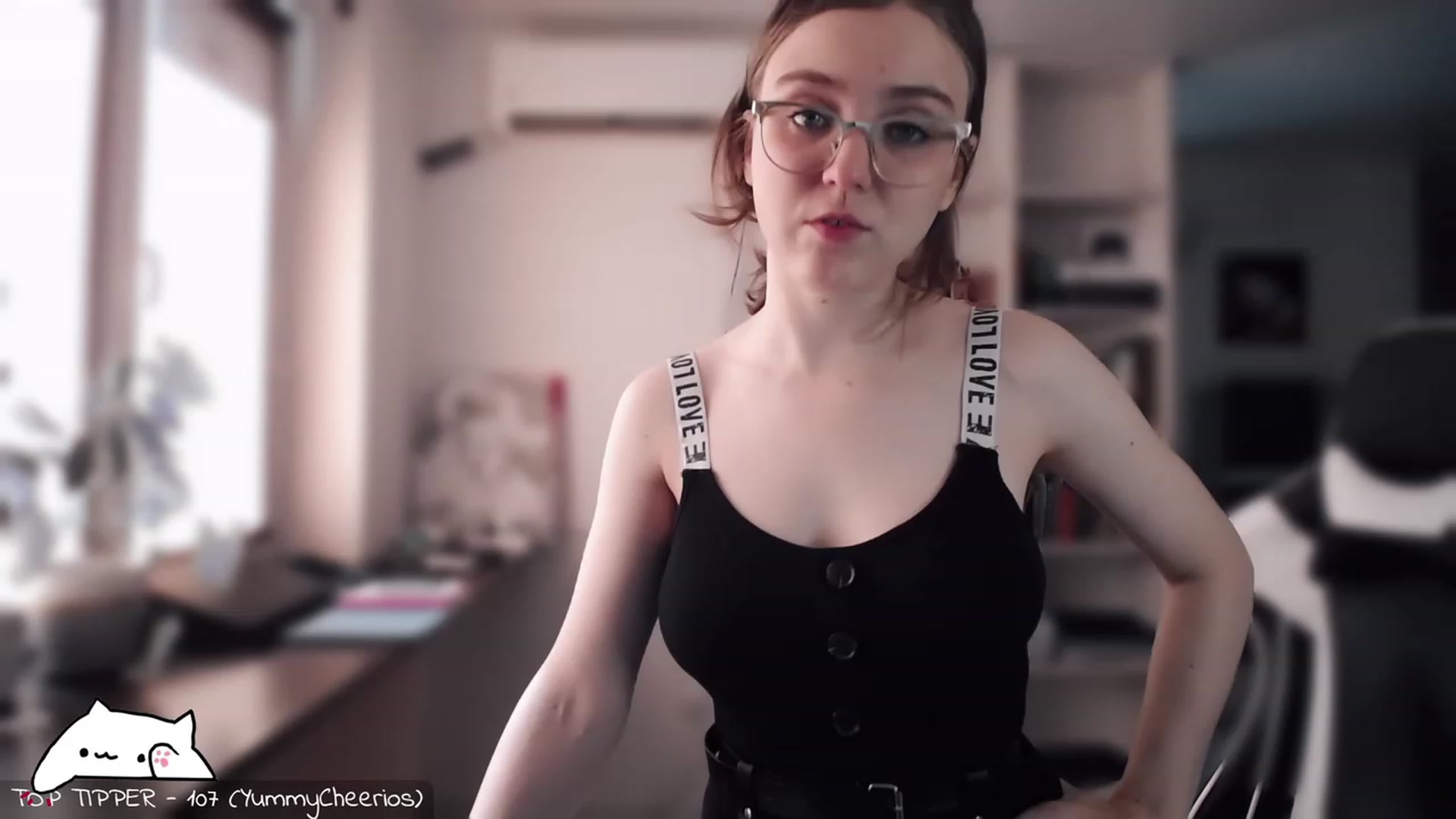 Gallery image thumbnail from Meowlexx's myfreecams stream on, 08/13/2023, 06:11 image 9 of 20