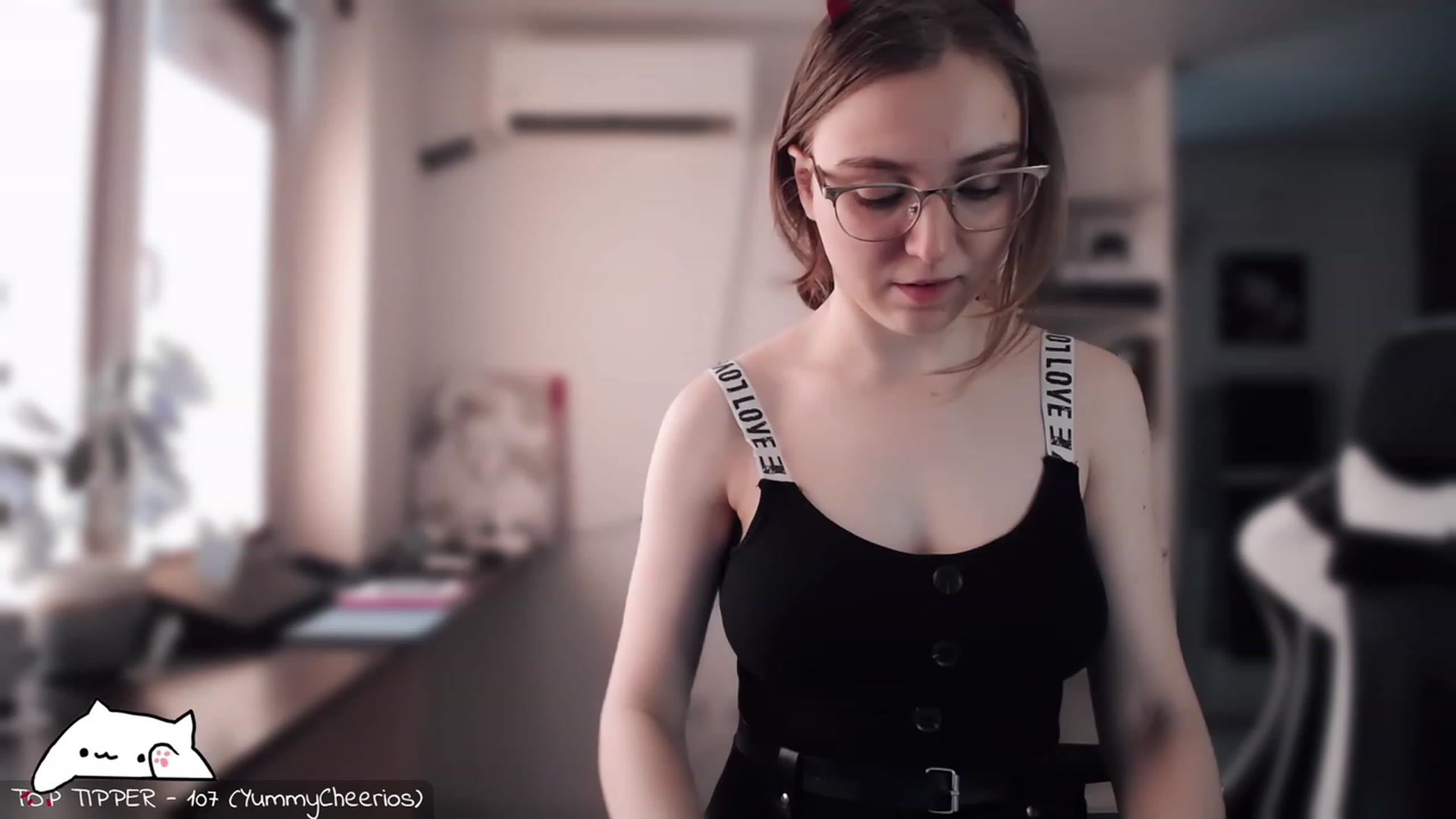 Gallery image thumbnail from Meowlexx's myfreecams stream on, 08/13/2023, 06:11 image 12 of 20