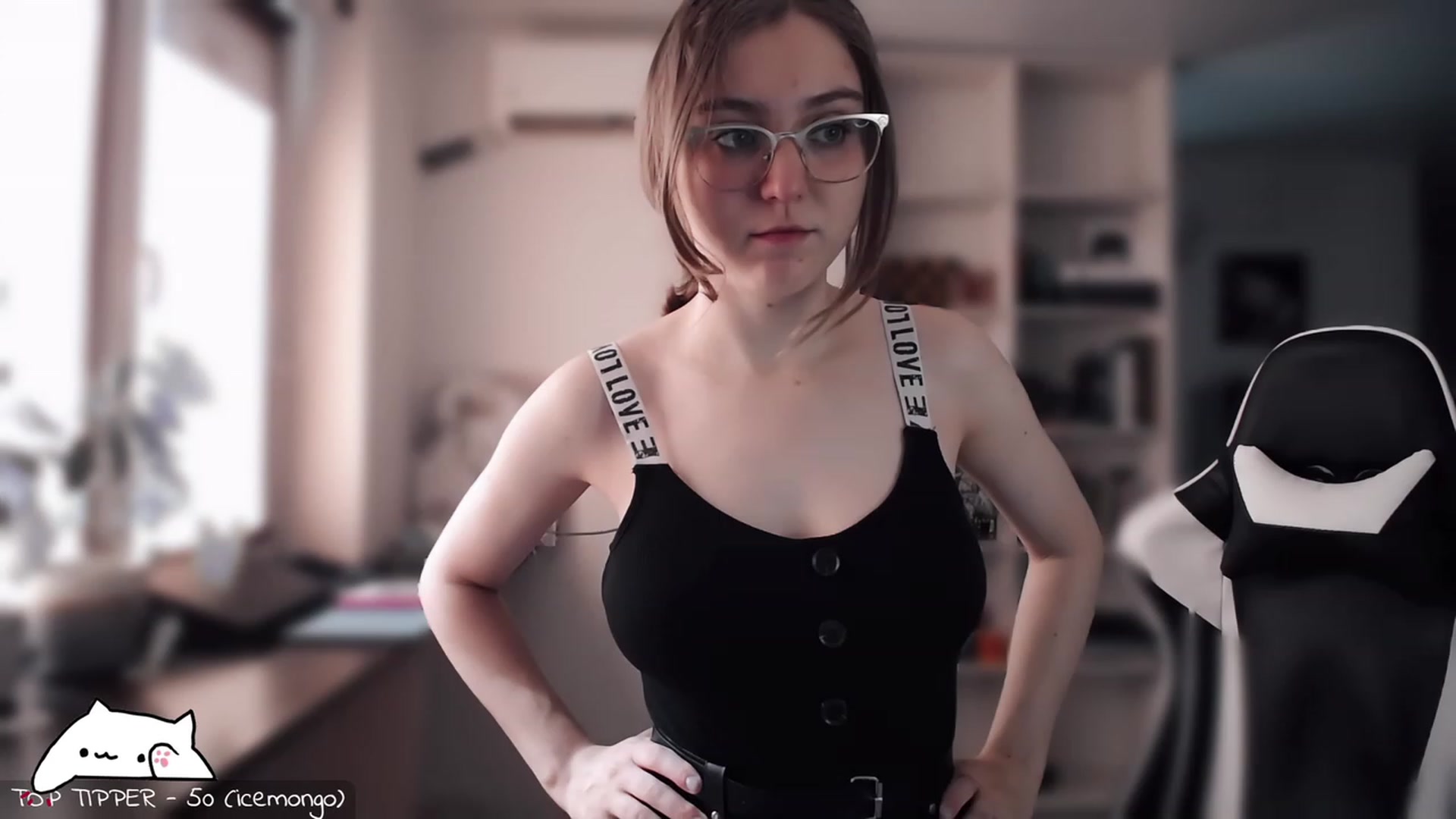Gallery image thumbnail from Meowlexx's myfreecams stream on, 08/13/2023, 06:11 image 2 of 20