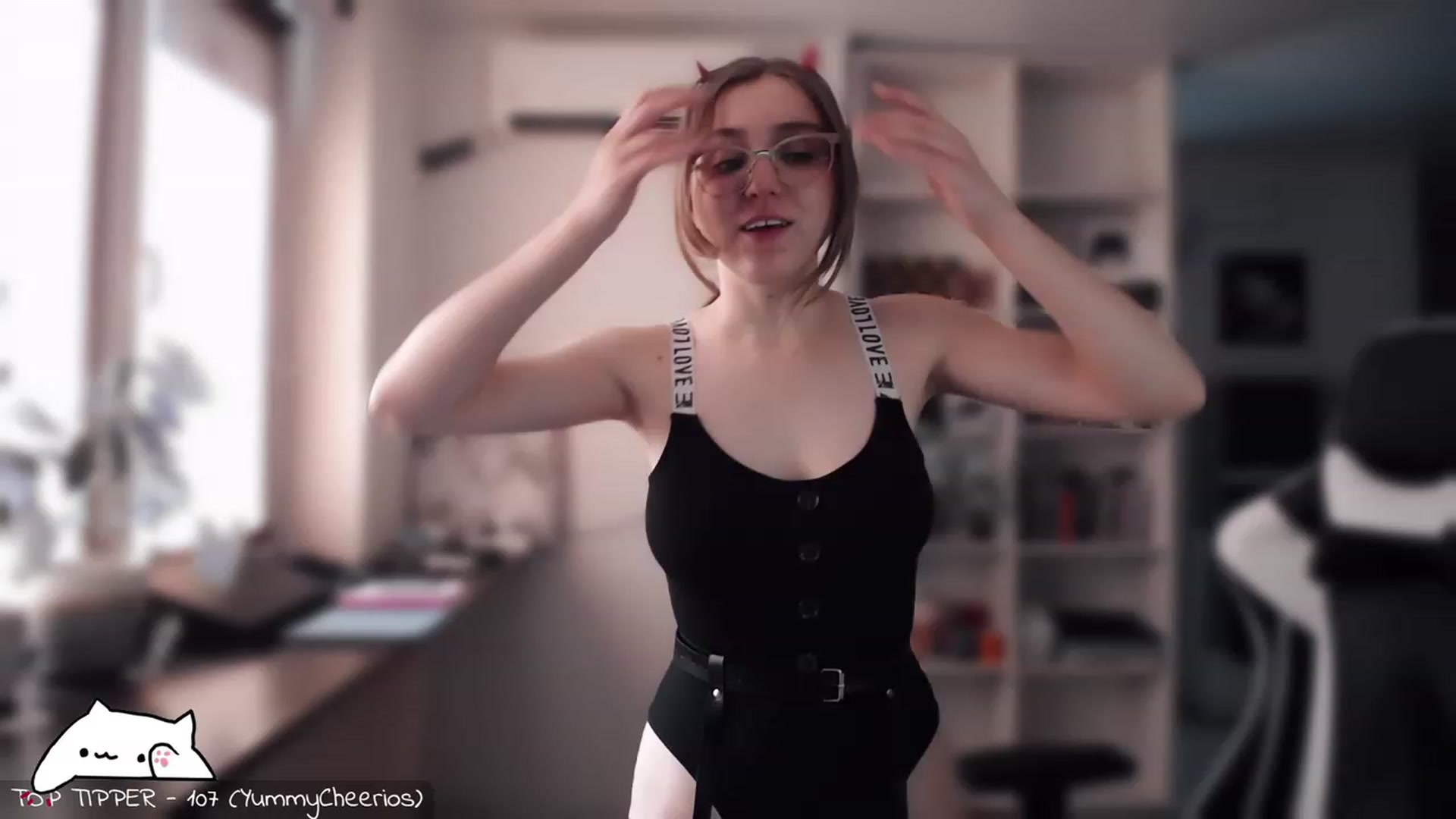Gallery image thumbnail from Meowlexx's myfreecams stream on, 08/13/2023, 06:11 image 5 of 20