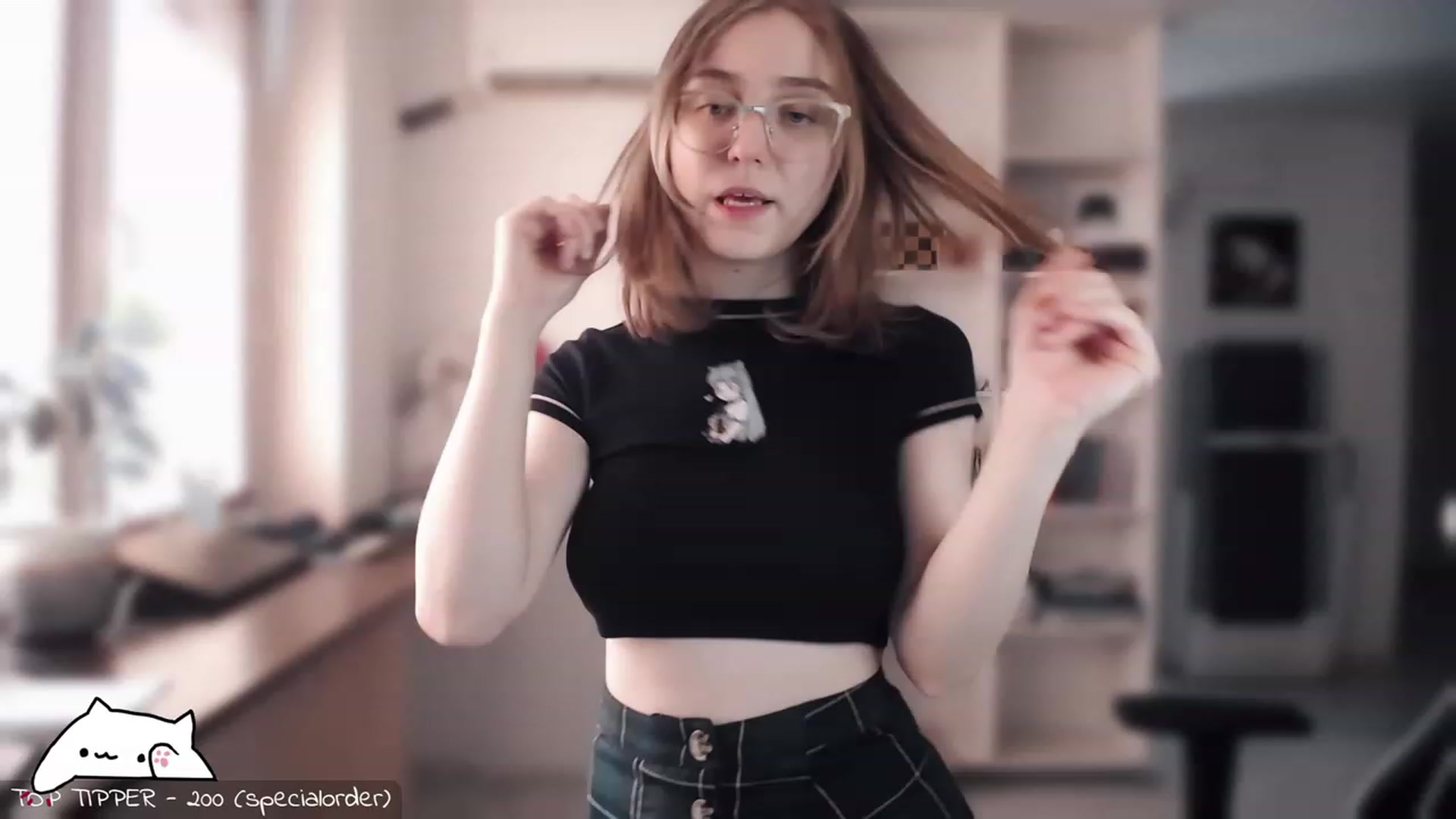 Gallery image thumbnail from Meowlexx's myfreecams stream on, 08/18/2023, 06:05 image 12 of 20
