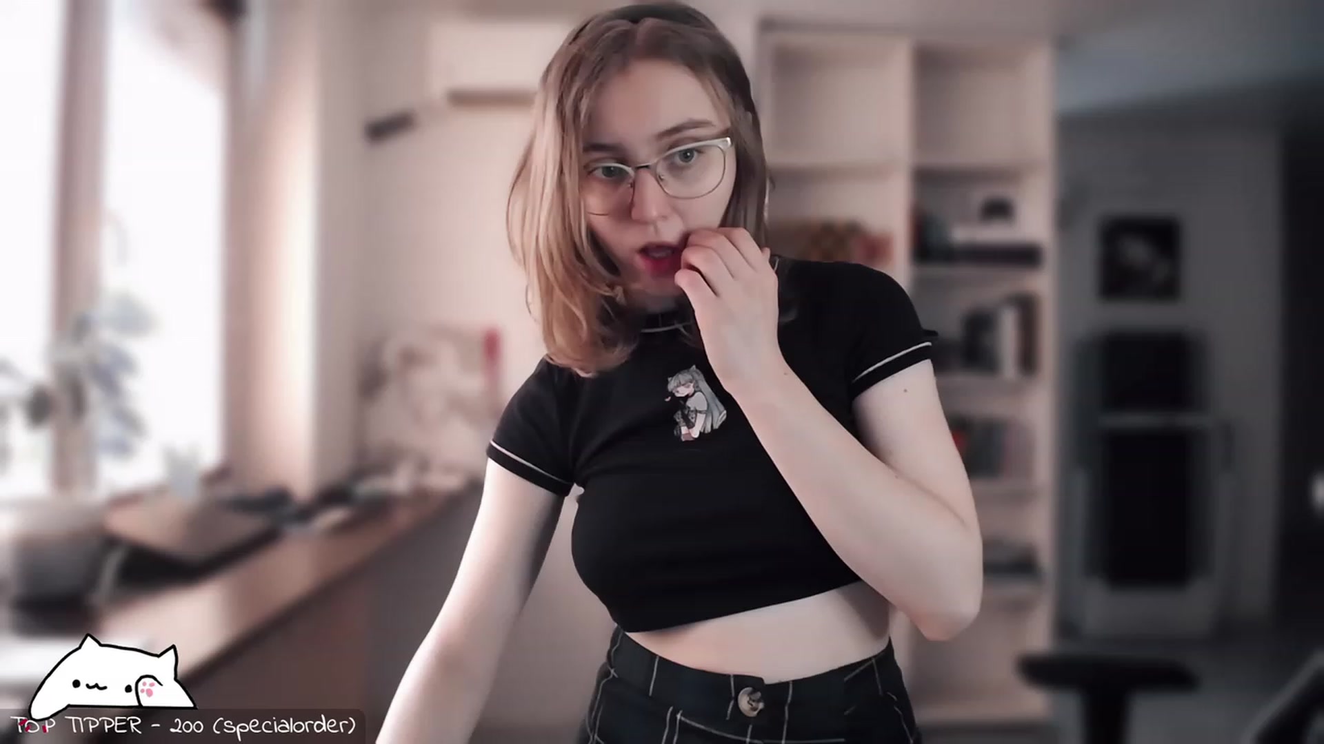 Gallery image thumbnail from Meowlexx's myfreecams stream on, 08/18/2023, 06:05 image 17 of 20
