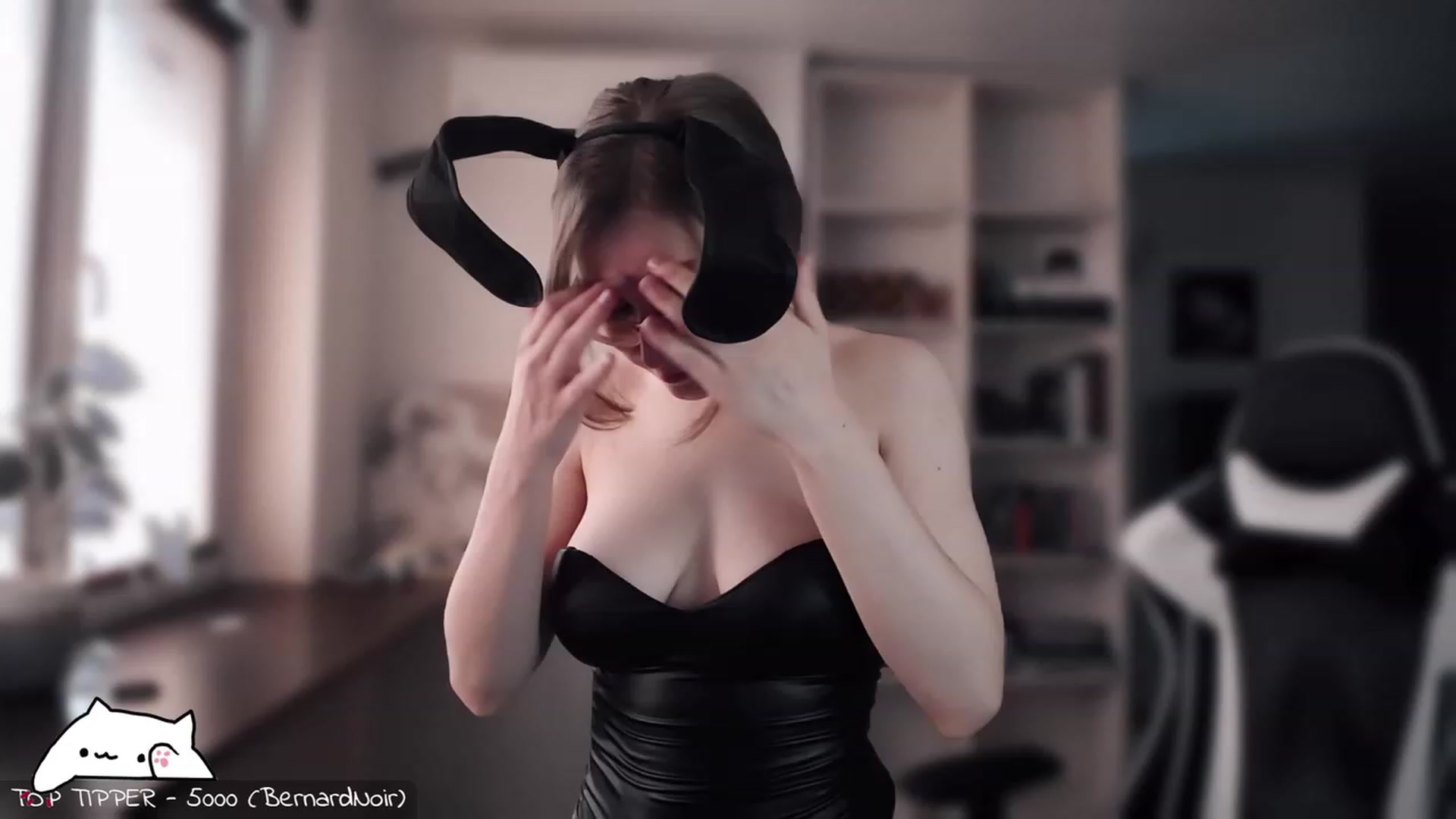 Gallery image thumbnail from Meowlexx's myfreecams stream on, 08/19/2023, 07:33 image 6 of 20