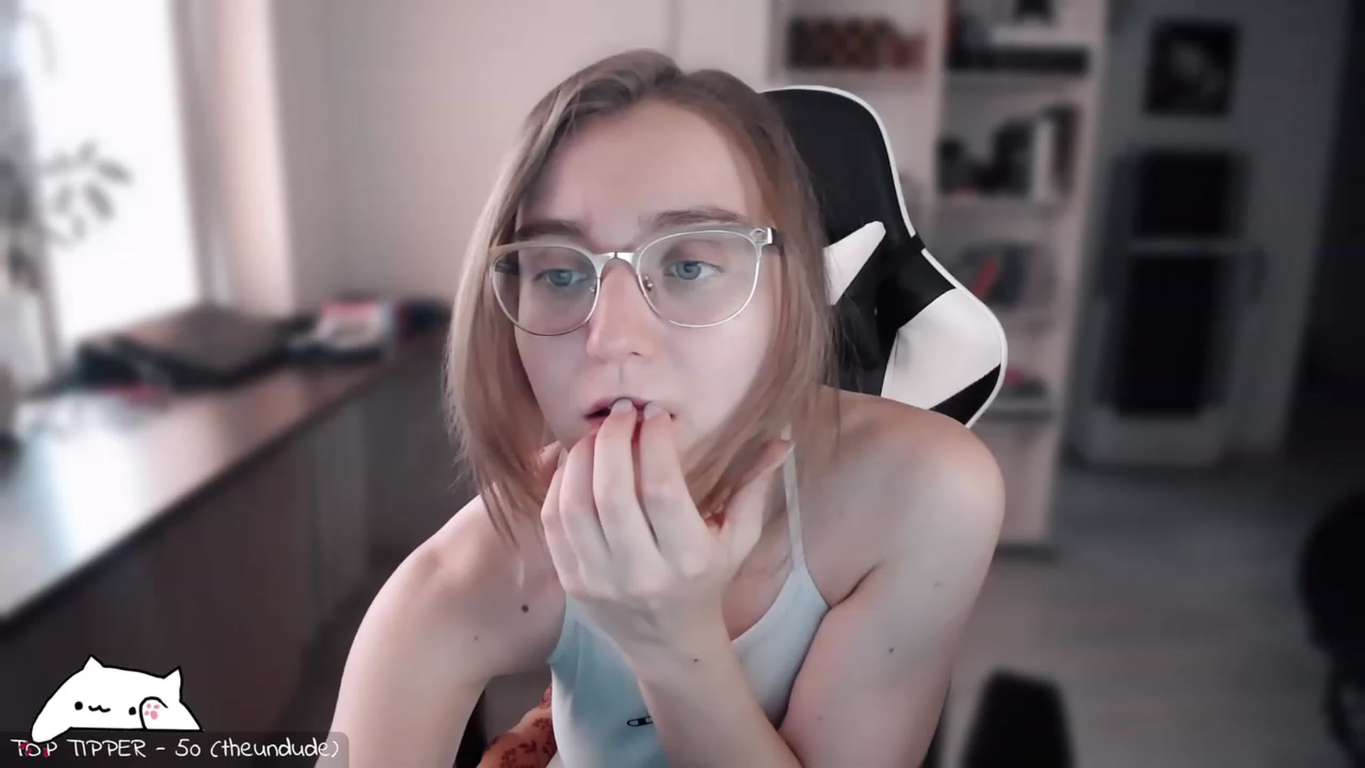 Gallery image thumbnail from Meowlexx's myfreecams stream on, 09/23/2023, 06:07 image 19 of 20