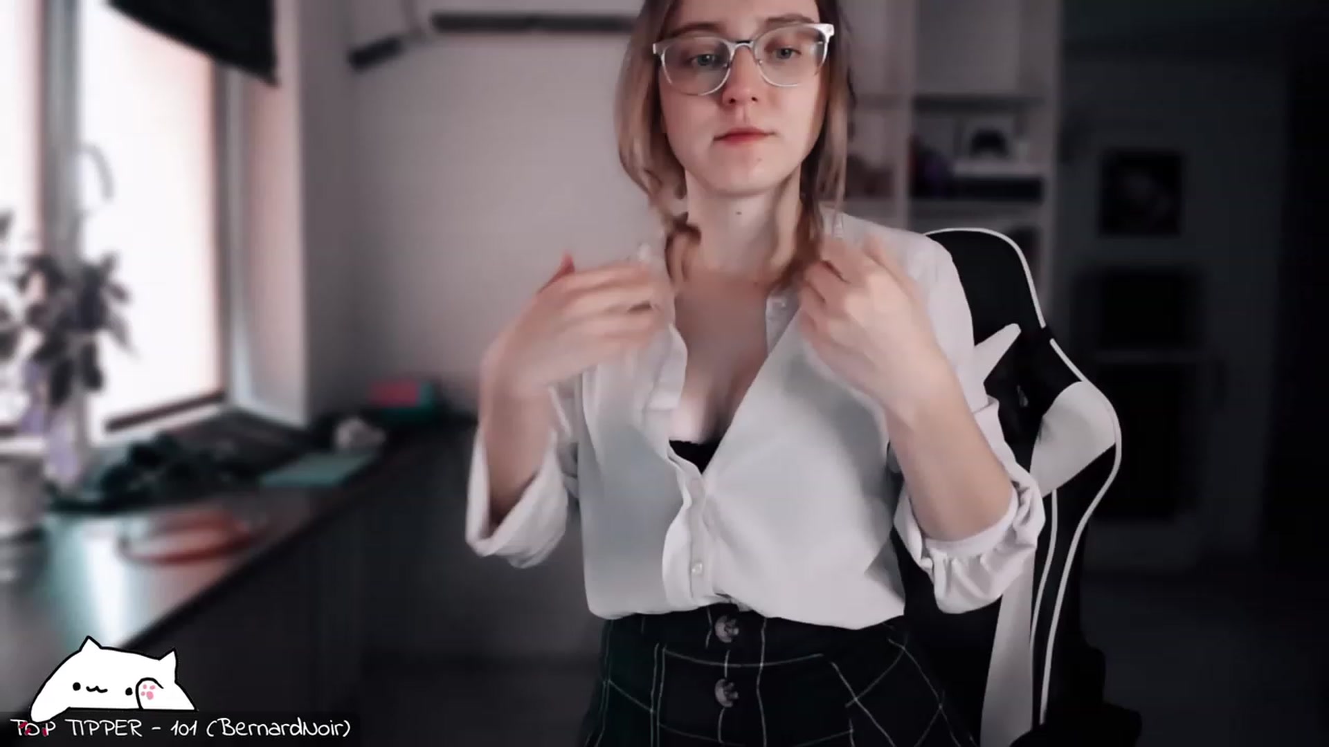 Gallery image thumbnail from Meowlexx's myfreecams stream on, 09/30/2023, 06:48 image 14 of 20