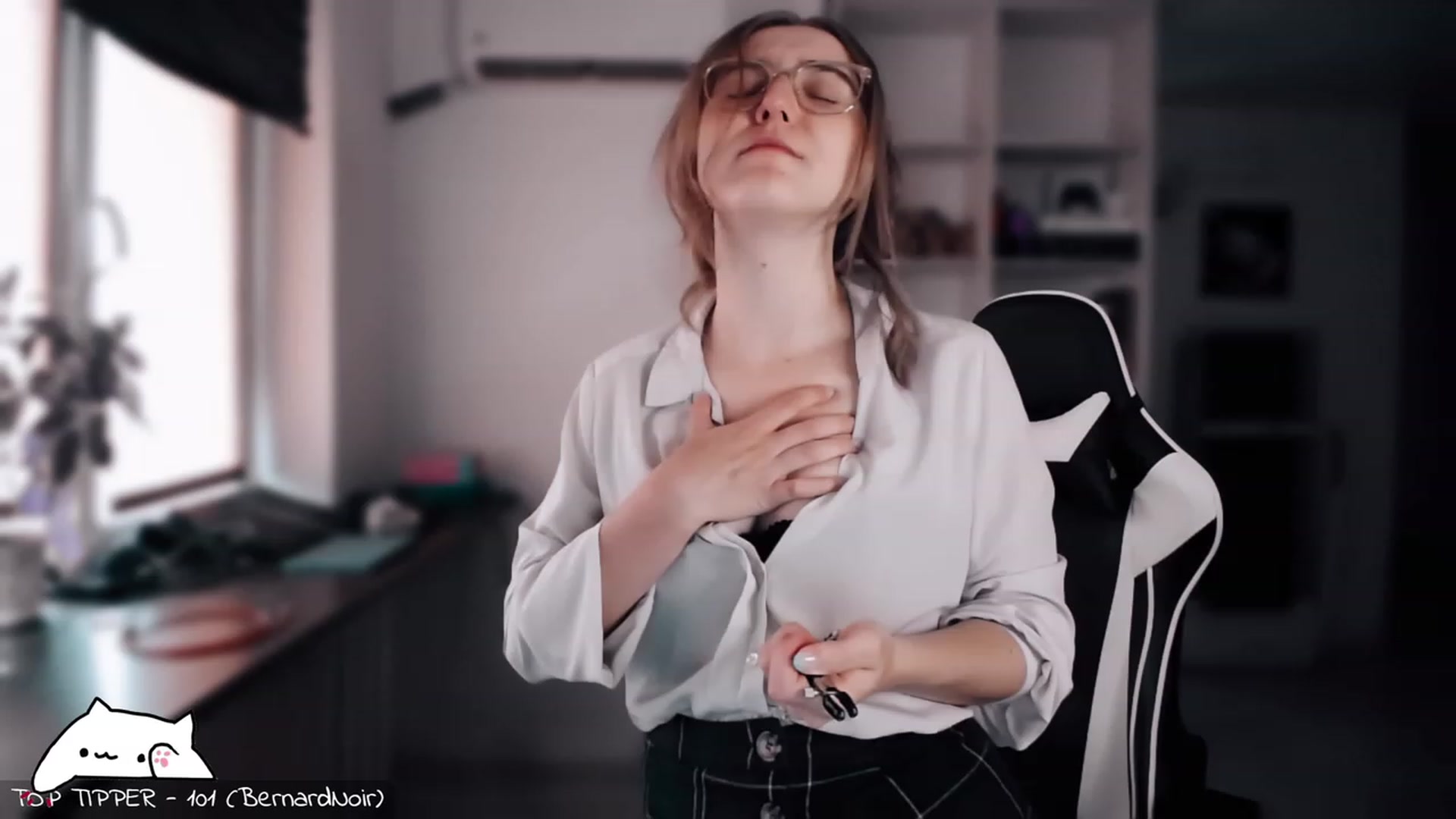 Gallery image thumbnail from Meowlexx's myfreecams stream on, 09/30/2023, 06:48 image 16 of 20