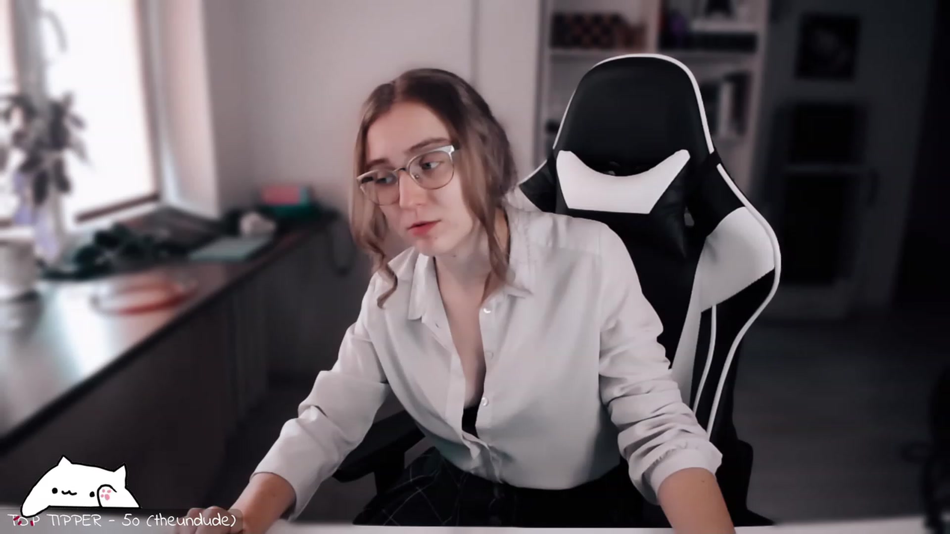 Gallery image thumbnail from Meowlexx's myfreecams stream on, 09/30/2023, 06:48 image 9 of 20