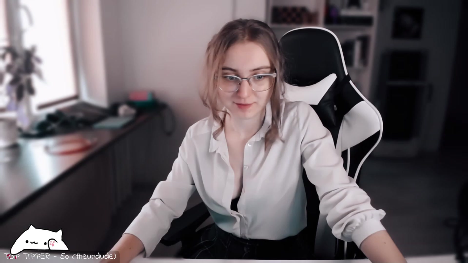 Gallery image thumbnail from Meowlexx's myfreecams stream on, 09/30/2023, 06:48 image 11 of 20