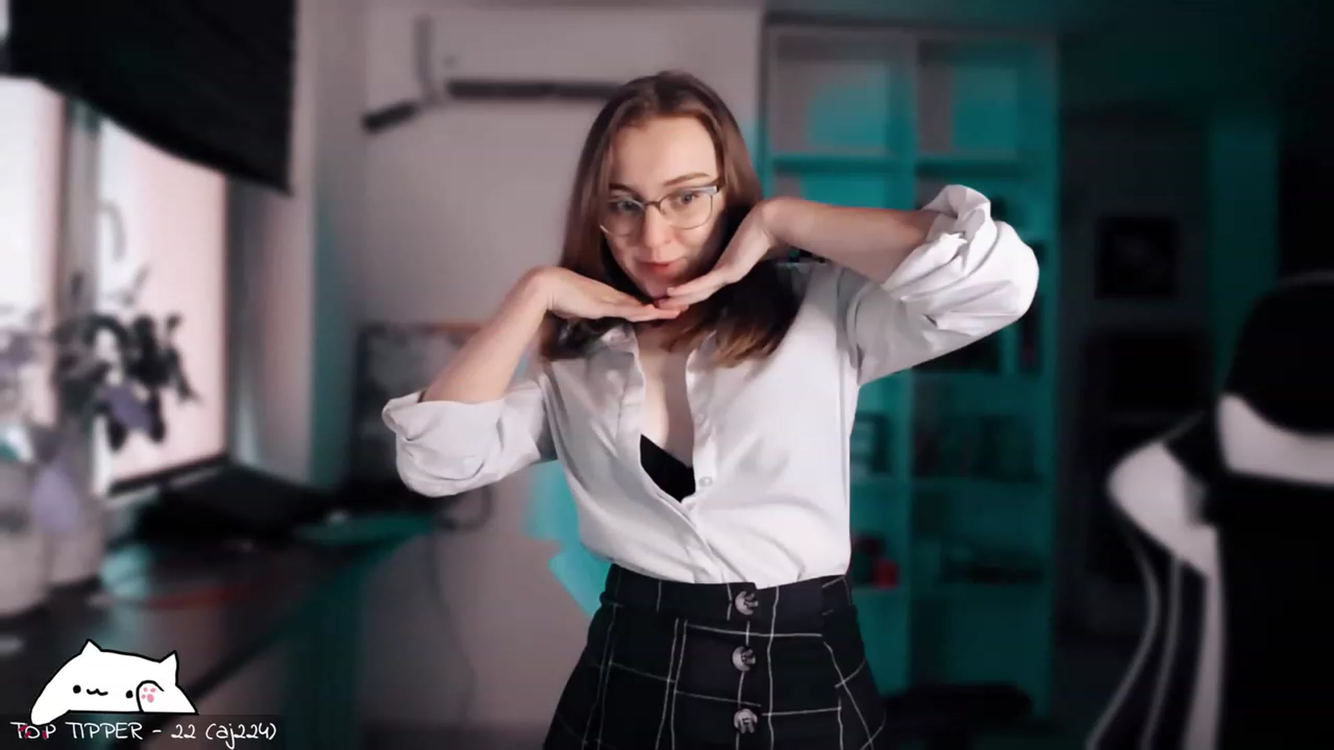 Gallery image thumbnail from Meowlexx's myfreecams stream on, 11/18/2023, 07:35 image 9 of 20