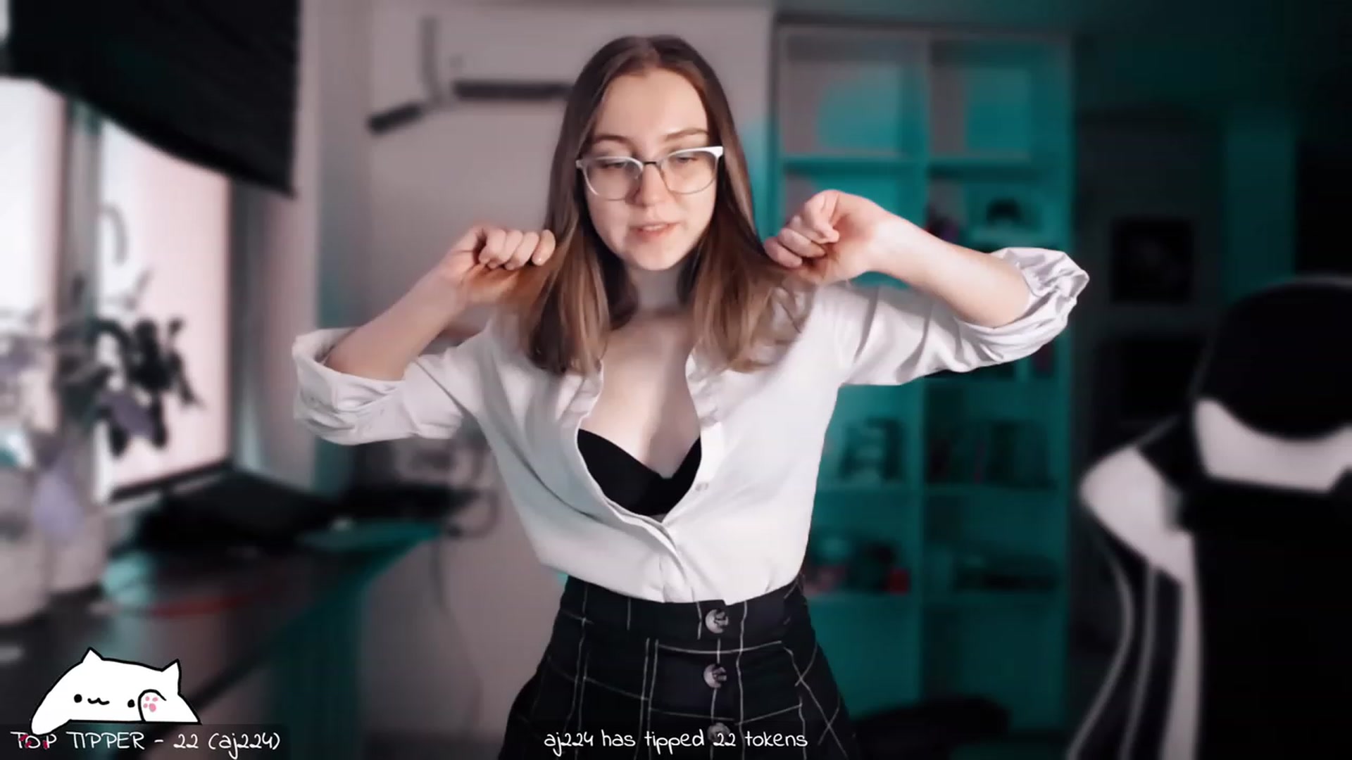 Gallery image thumbnail from Meowlexx's myfreecams stream on, 11/18/2023, 07:35 image 7 of 20