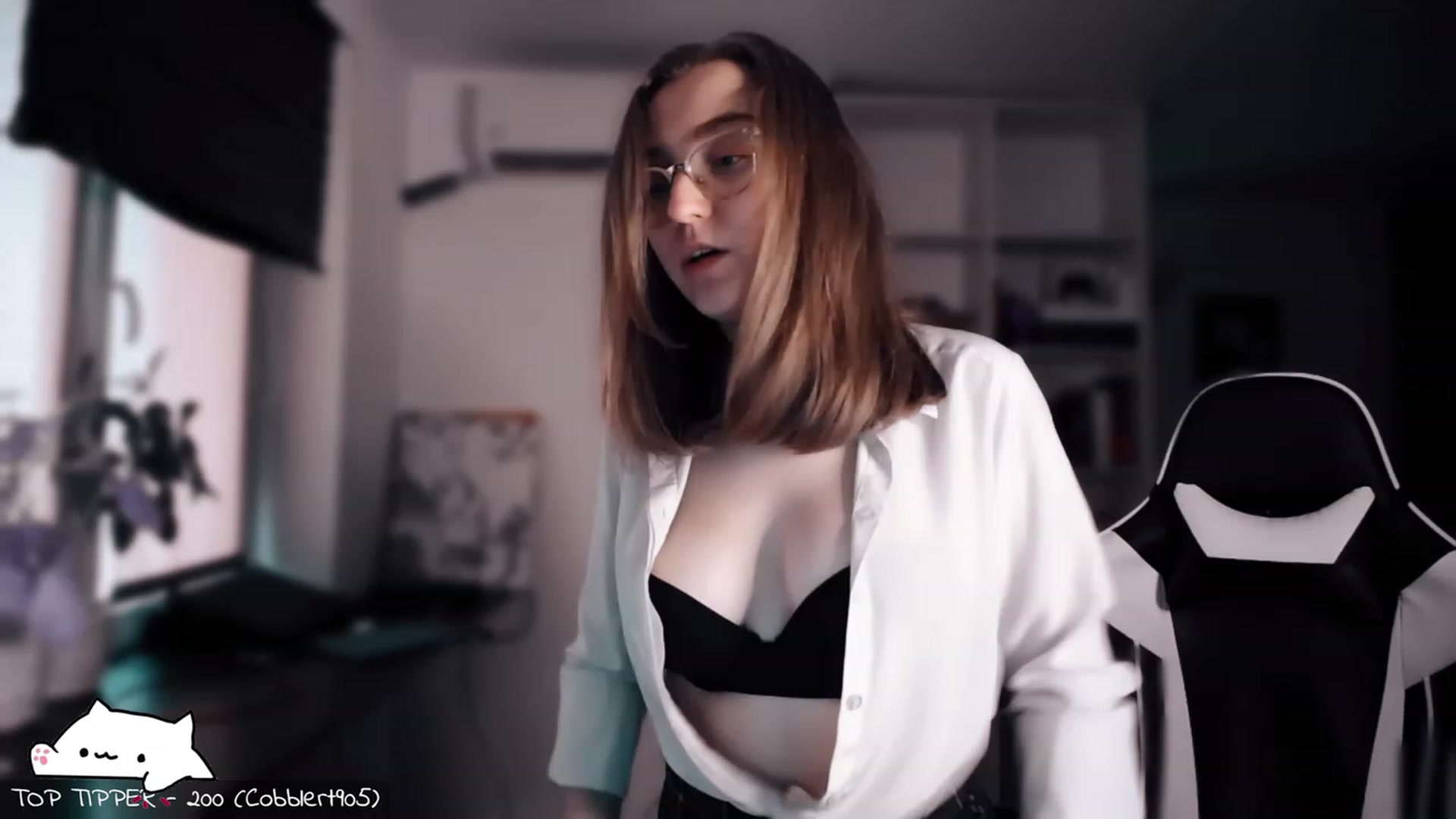 Gallery image thumbnail from Meowlexx's myfreecams stream on, 11/18/2023, 08:57 image 6 of 20