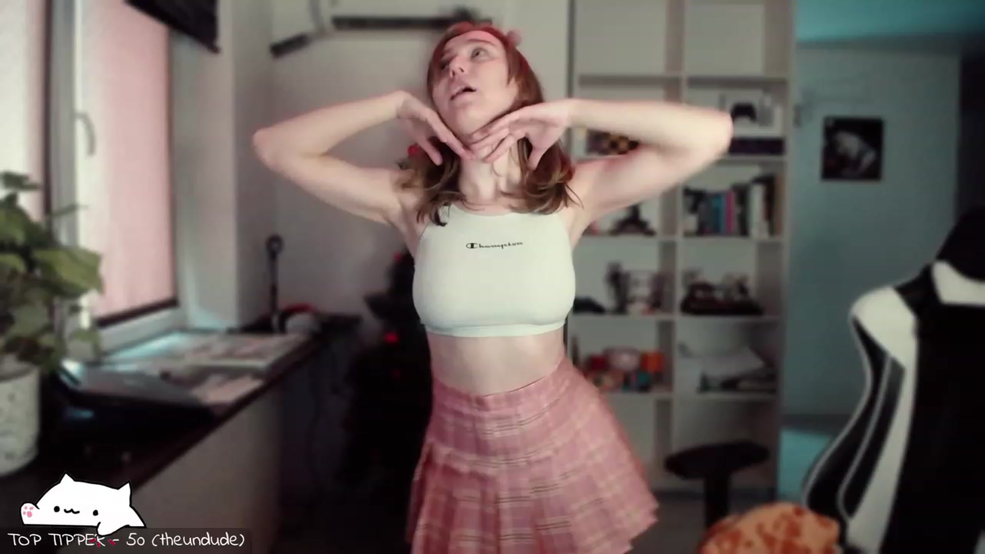 Gallery image thumbnail from Meowlexx's myfreecams stream on, 01/04/2024, 07:12 image 8 of 20