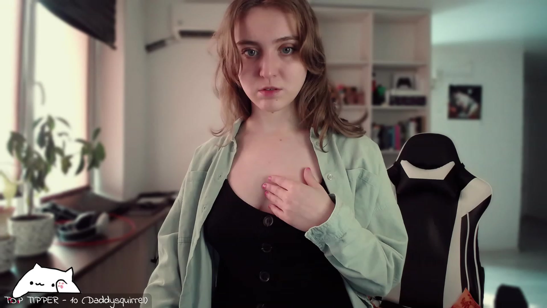 Gallery image thumbnail from Meowlexx's myfreecams stream on, 02/17/2024, 07:04 image 15 of 20