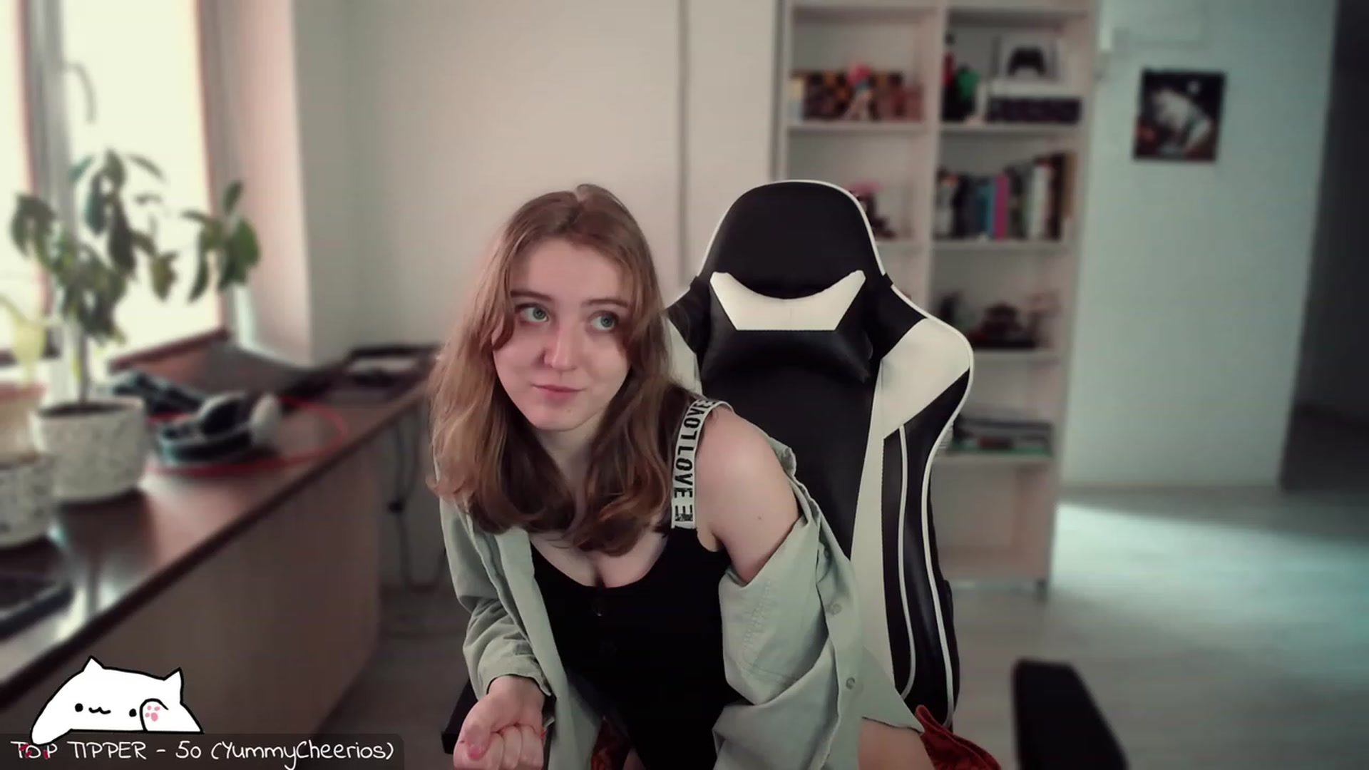 Gallery image thumbnail from Meowlexx's myfreecams stream on, 02/17/2024, 08:00 image 7 of 20
