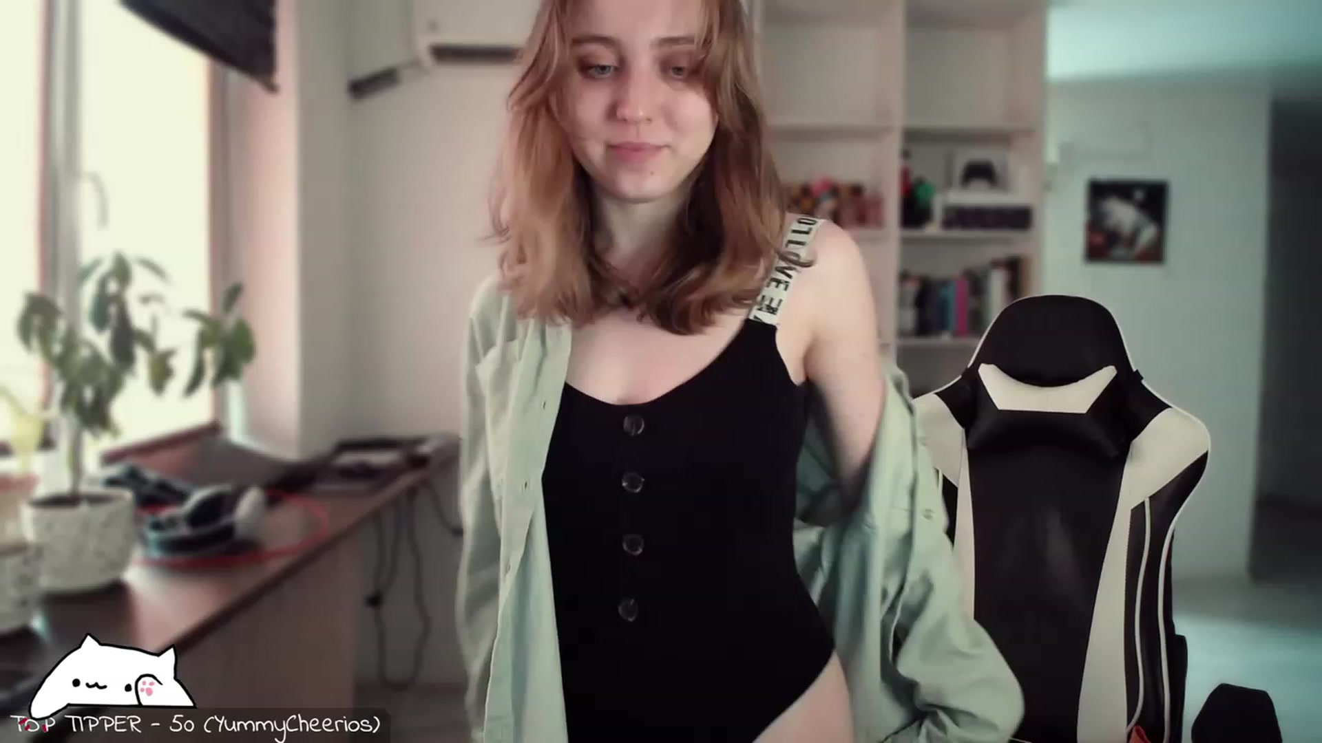 Gallery image thumbnail from Meowlexx's myfreecams stream on, 02/17/2024, 08:00 image 3 of 20