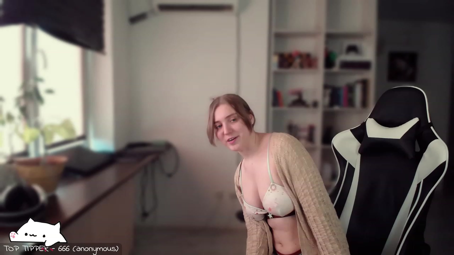 Gallery image thumbnail from Meowlexx's myfreecams stream on, 02/26/2024, 07:58 image 19 of 20