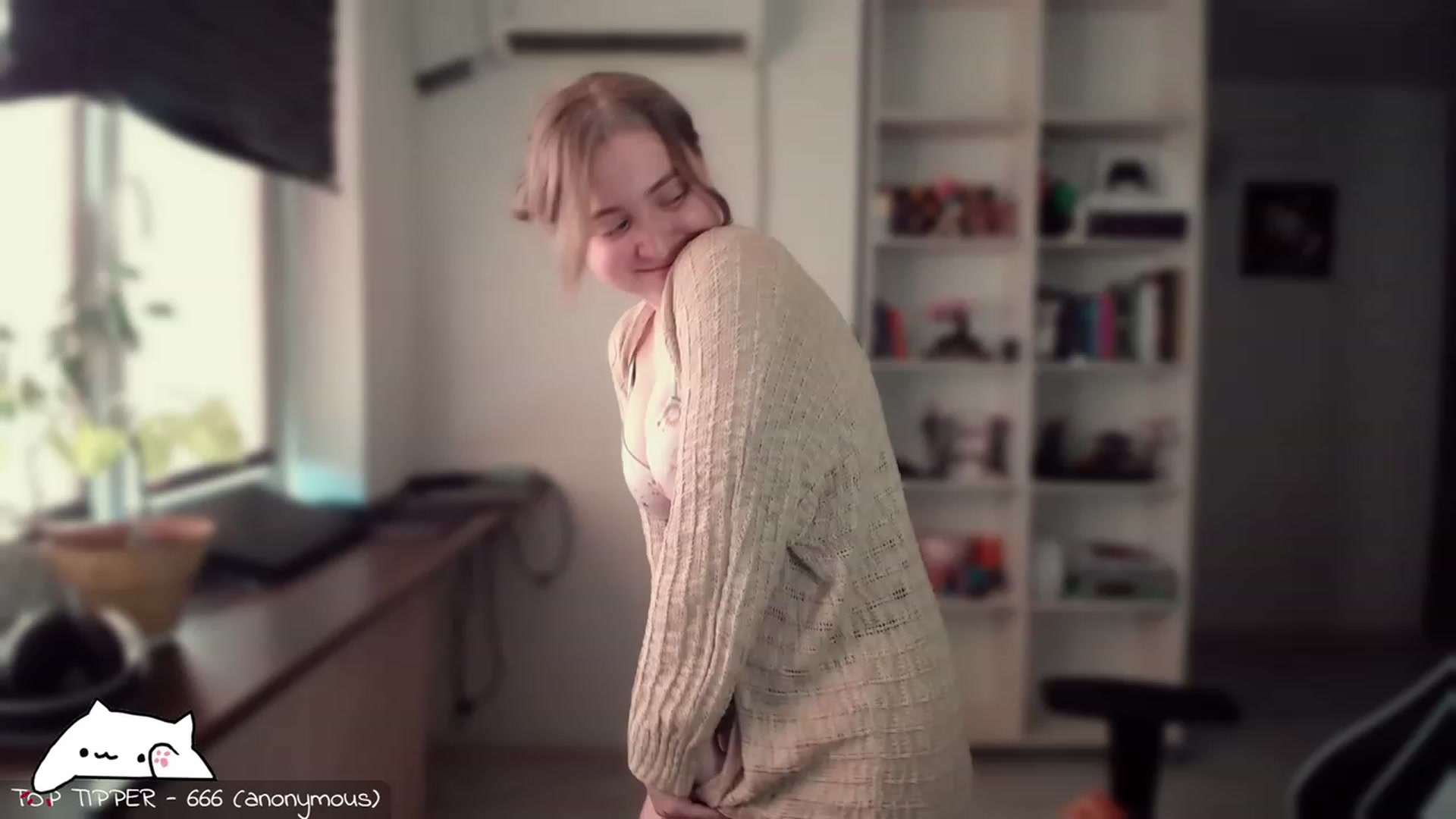 Gallery image thumbnail from Meowlexx's myfreecams stream on, 02/26/2024, 07:58 image 14 of 20