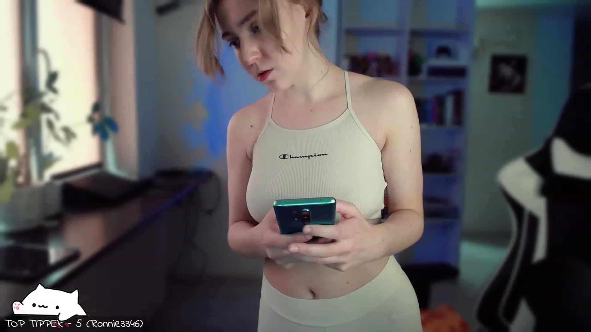 Gallery image thumbnail from Meowlexx's myfreecams stream on, 03/02/2024, 06:55 image 2 of 20