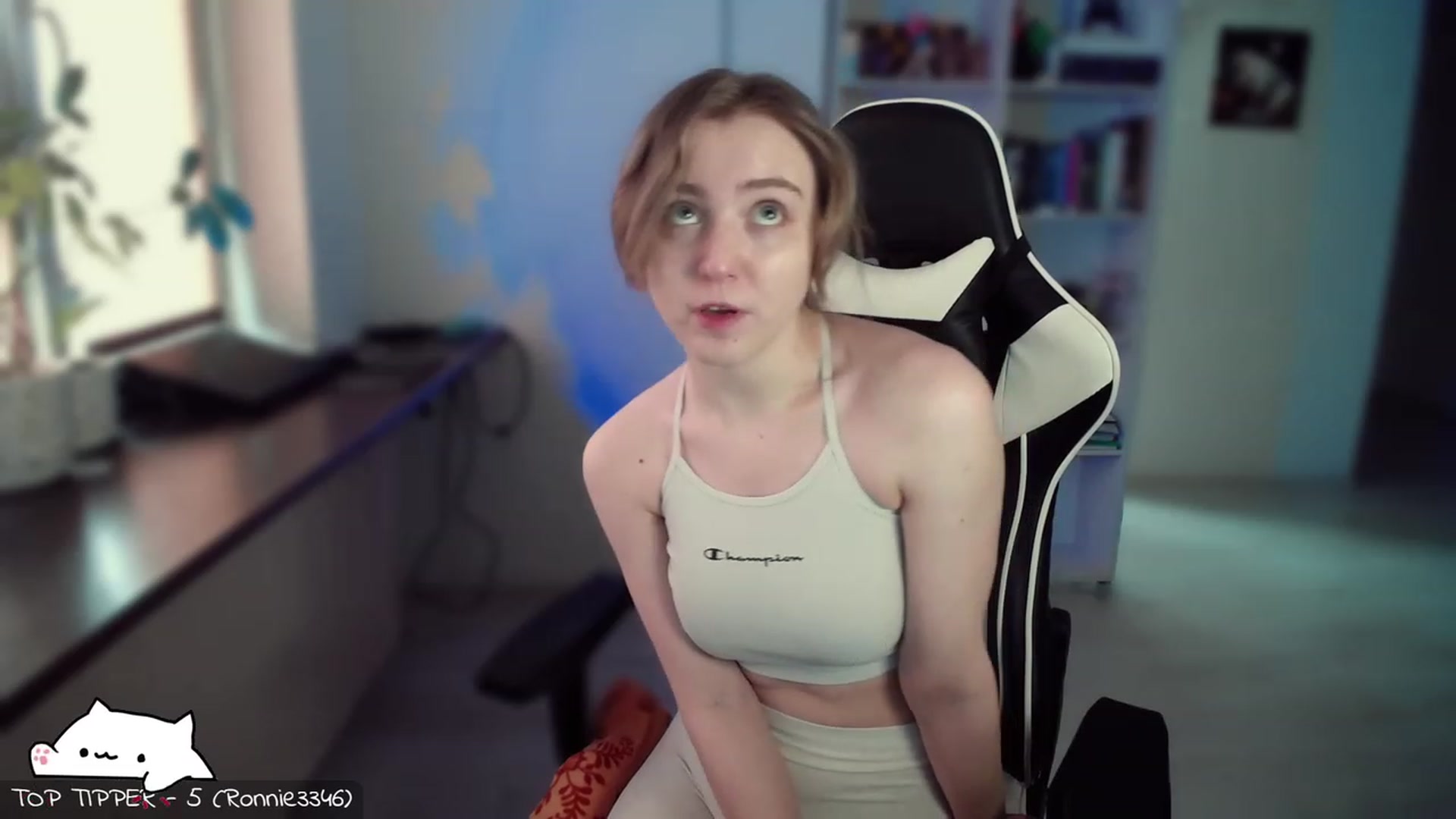 Gallery image thumbnail from Meowlexx's myfreecams stream on, 03/02/2024, 06:55 image 10 of 20