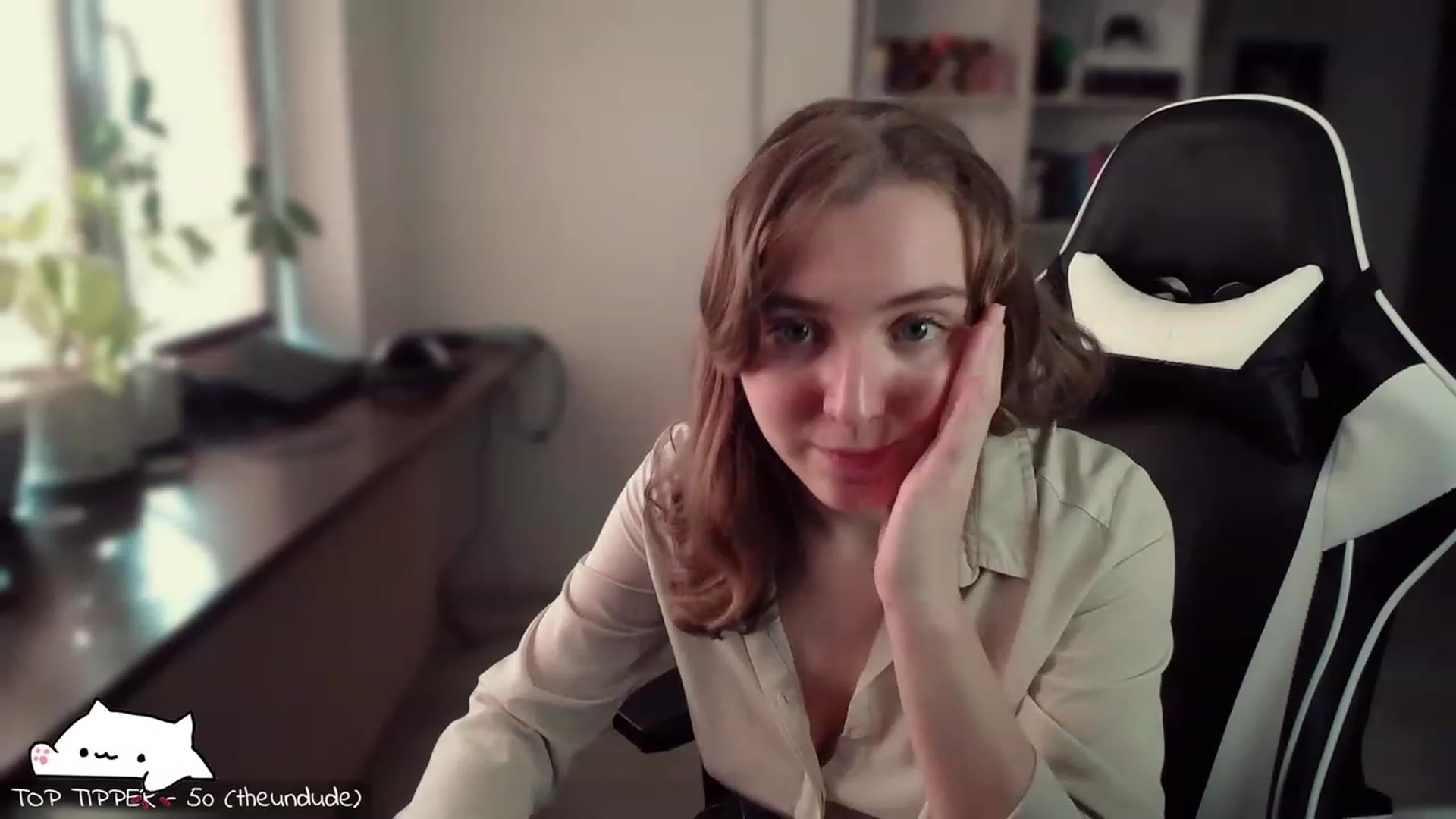 Gallery image thumbnail from Meowlexx's myfreecams stream on, 03/07/2024, 07:49 image 15 of 20