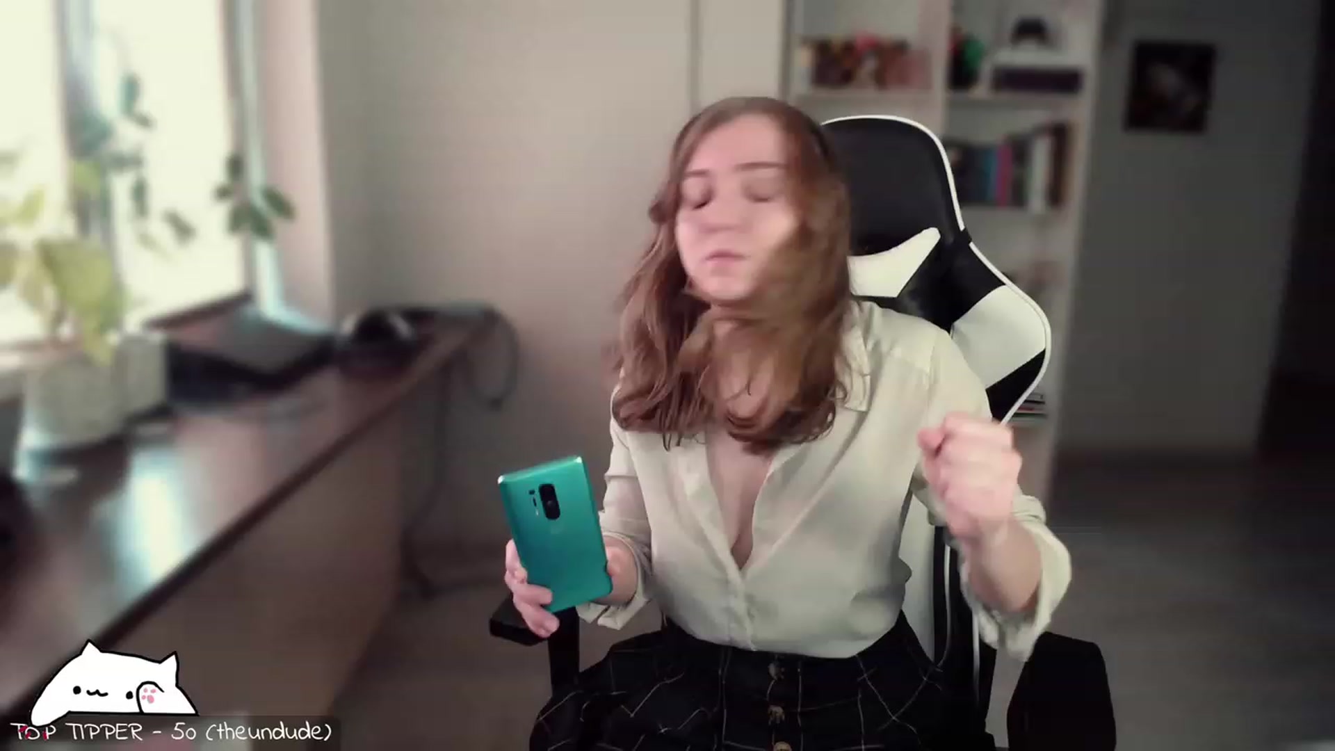 Gallery image thumbnail from Meowlexx's myfreecams stream on, 03/07/2024, 08:38 image 3 of 20
