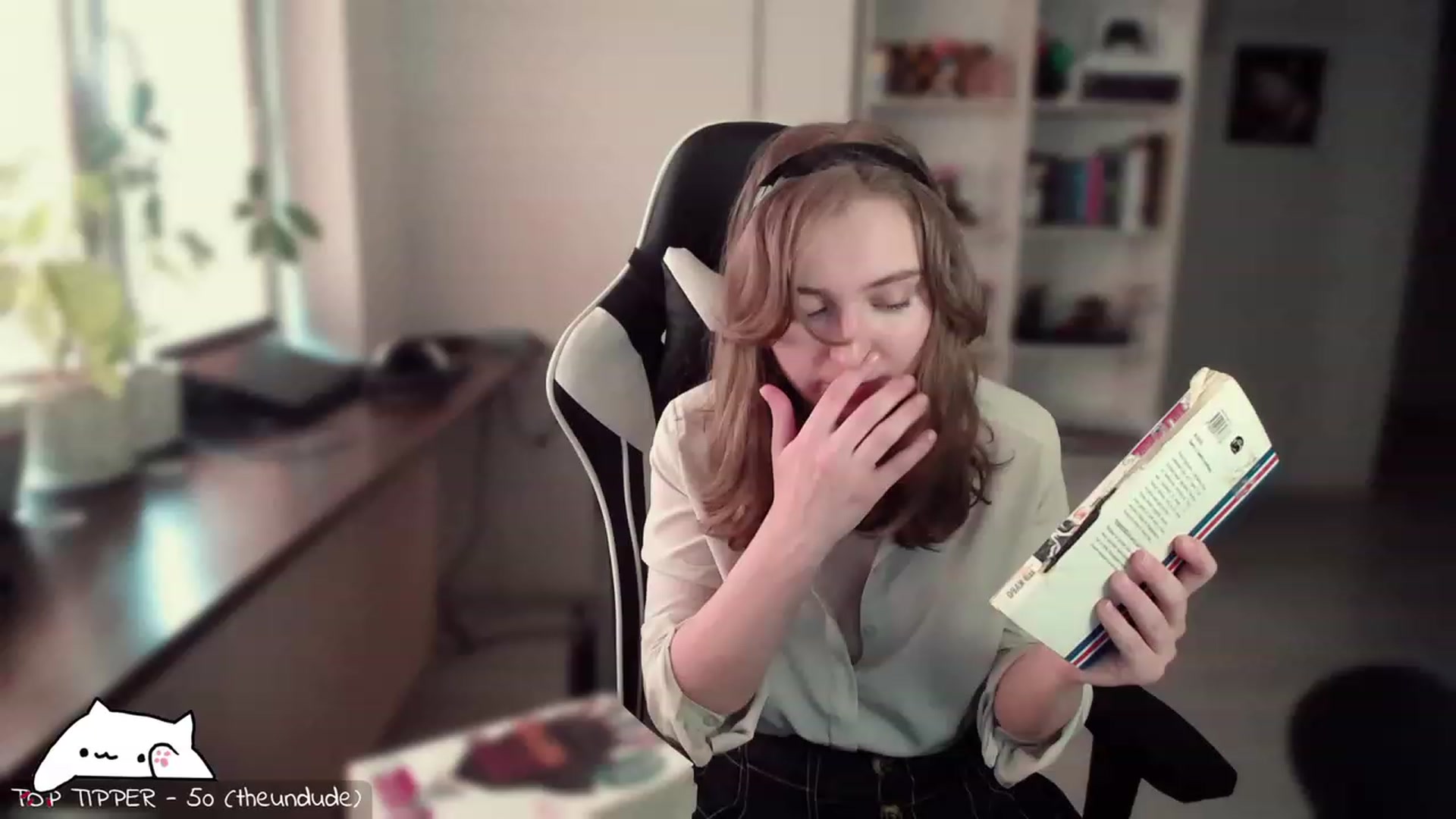 Gallery image thumbnail from Meowlexx's myfreecams stream on, 03/07/2024, 08:38 image 5 of 20