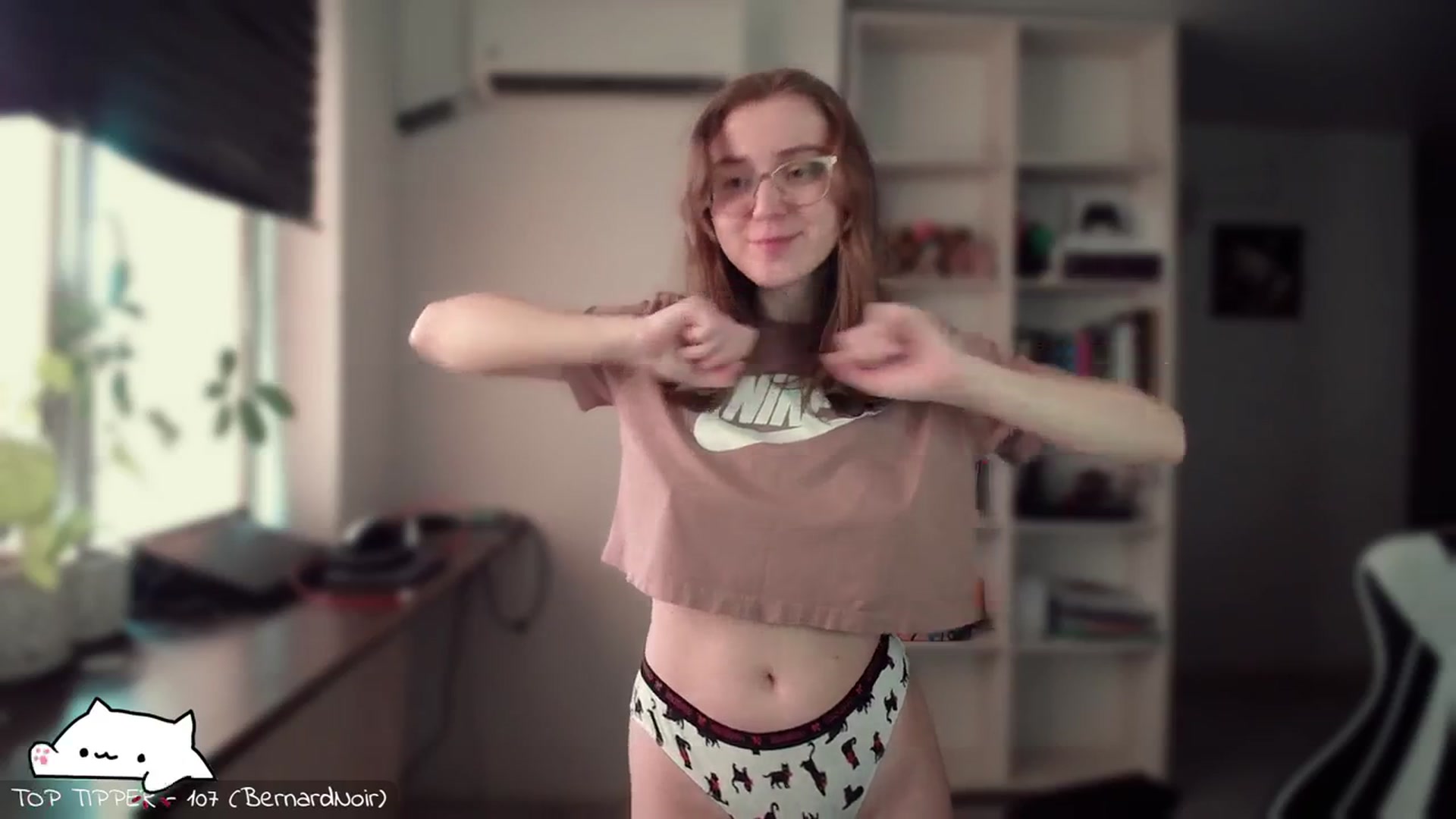 Gallery image thumbnail from Meowlexx's myfreecams stream on, 03/09/2024, 08:05 image 6 of 20