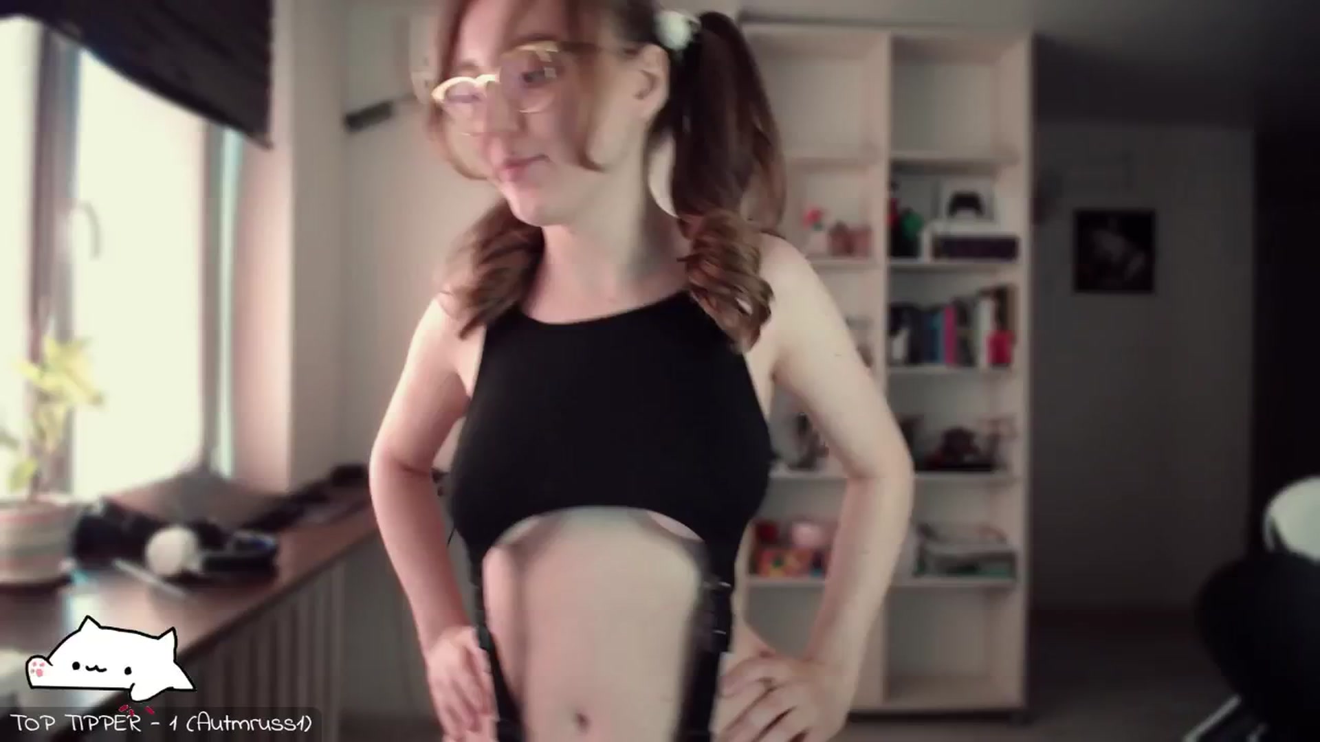 Gallery image thumbnail from Meowlexx's myfreecams stream on, 06/02/2024, 07:06 image 16 of 20