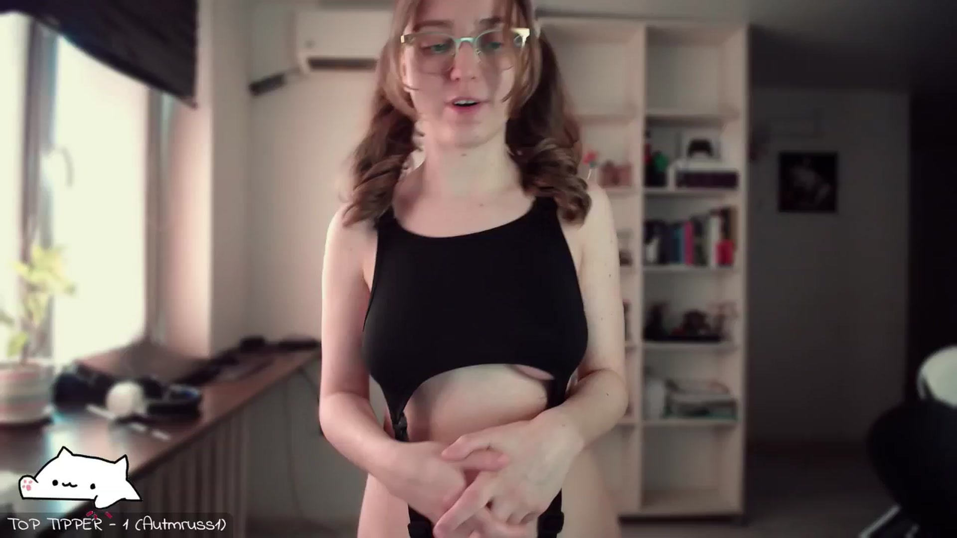 Gallery image thumbnail from Meowlexx's myfreecams stream on, 06/02/2024, 07:06 image 14 of 20