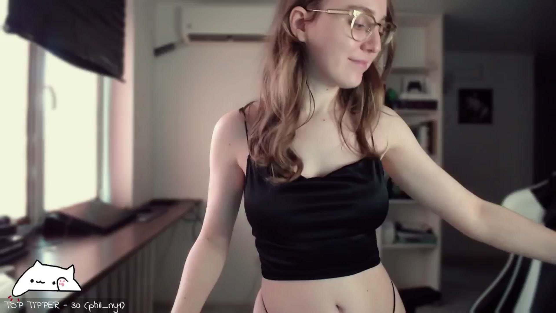 Gallery image thumbnail from Meowlexx's myfreecams stream on, 07/28/2024, 08:18 image 5 of 20