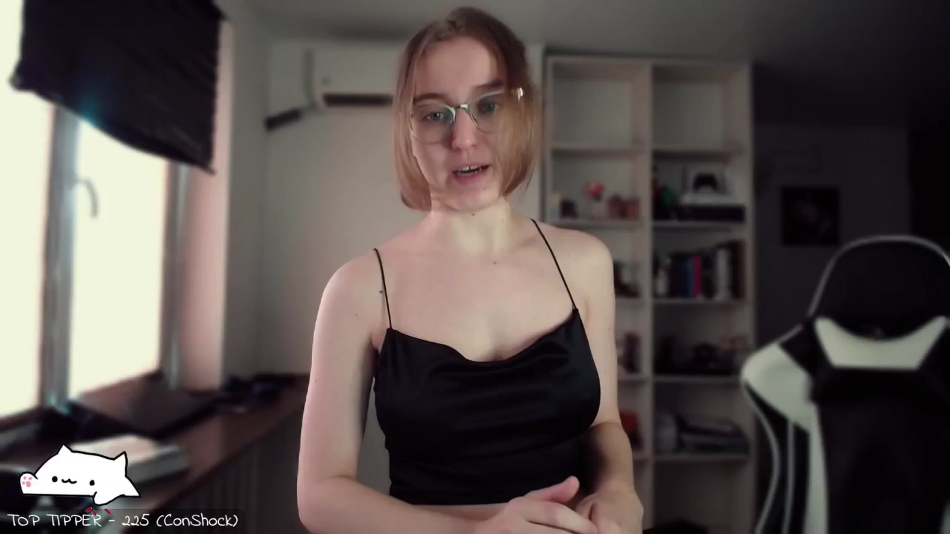 Gallery image thumbnail from Meowlexx's myfreecams stream on, 08/01/2024, 08:41 image 18 of 20
