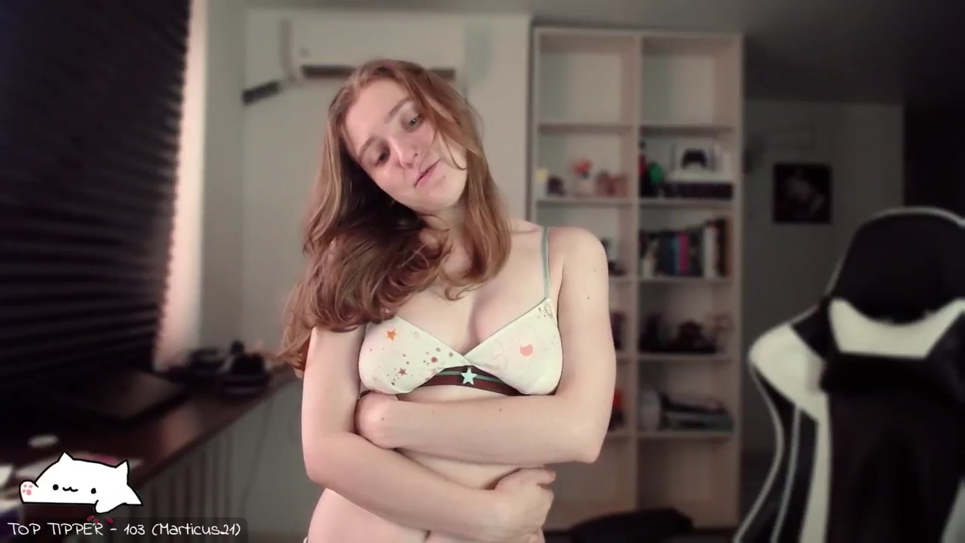 Gallery image thumbnail from Meowlexx's myfreecams stream on, 08/20/2024, 08:15 image 15 of 20