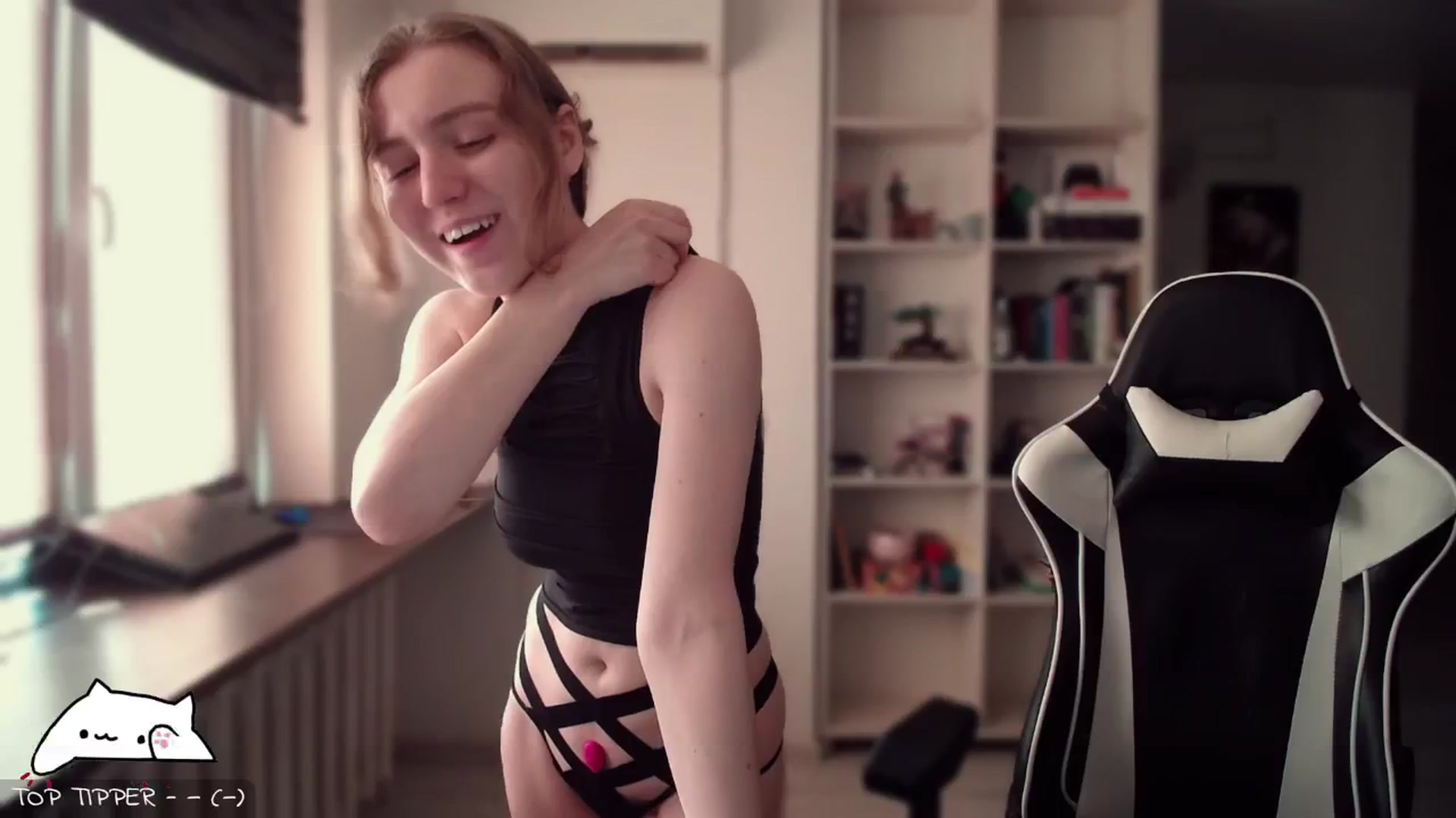 Gallery image thumbnail from Meowlexx's myfreecams stream on, 09/15/2024, 06:29 image 7 of 20
