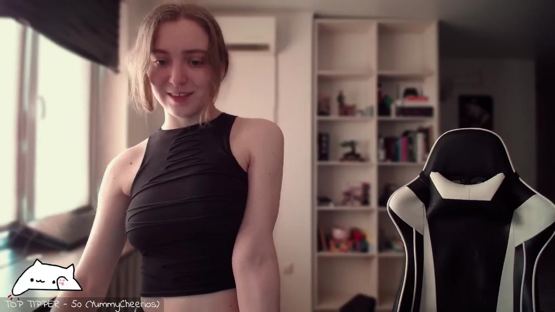 Gallery image thumbnail from Meowlexx's myfreecams stream on, 09/15/2024, 06:29 image 18 of 20