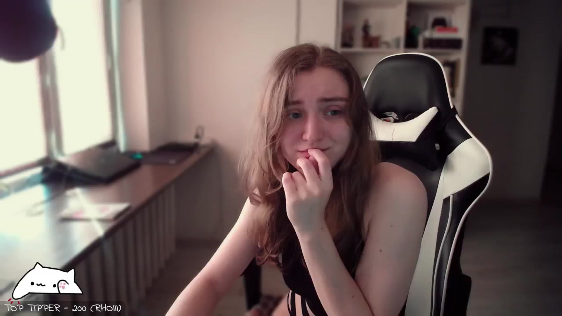 Gallery image thumbnail from Meowlexx's myfreecams stream on, 09/15/2024, 07:42 image 11 of 20