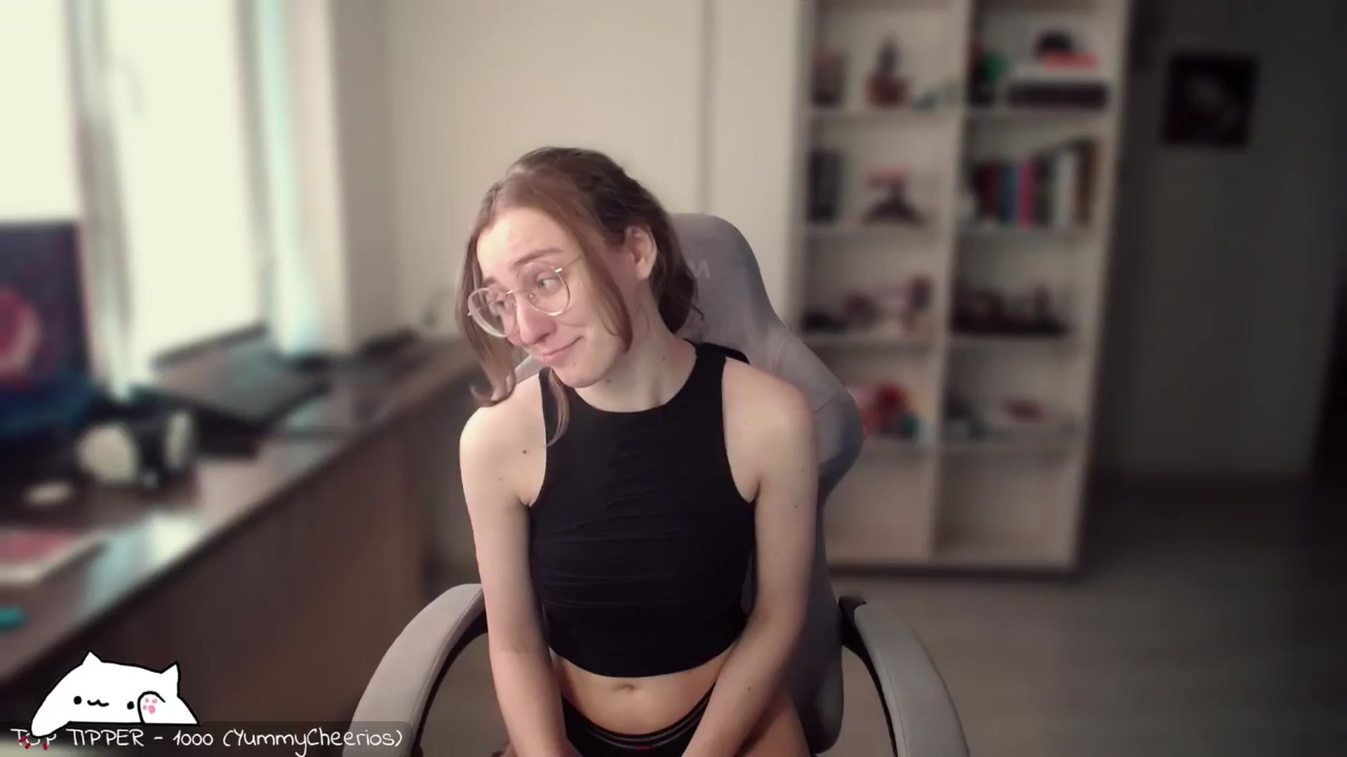 Gallery image thumbnail from Meowlexx's myfreecams stream on, 02/09/2025, 07:49 image 14 of 20